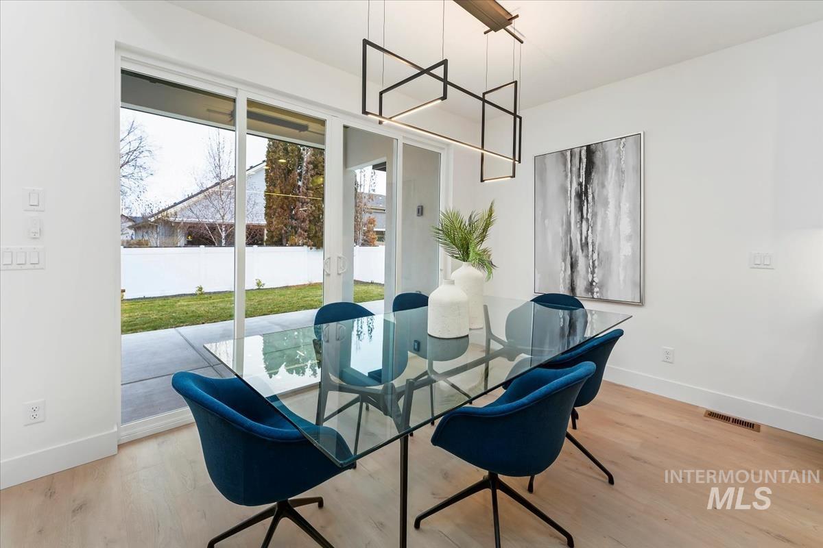 6248 W Elmer St, Boise, Idaho 83703, 3 Bedrooms, 2.5 Bathrooms, Residential For Sale, Price $789,000,MLS 98972640