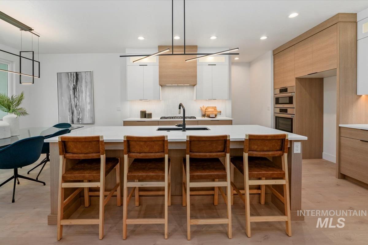 6248 W Elmer St, Boise, Idaho 83703, 3 Bedrooms, 2.5 Bathrooms, Residential For Sale, Price $789,000,MLS 98972640