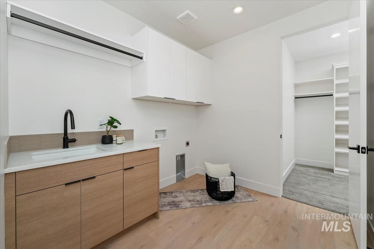 6248 W Elmer St, Boise, Idaho 83703, 3 Bedrooms, 2.5 Bathrooms, Residential For Sale, Price $789,000,MLS 98972640