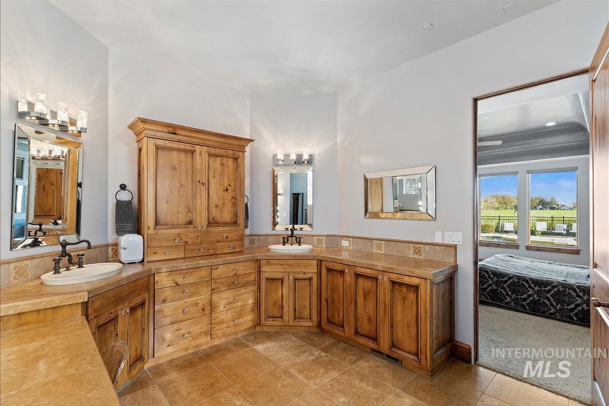 1978 N Valle Bello Way, Eagle, Idaho 83616, 5 Bedrooms, 4 Bathrooms, Residential For Sale, Price $2,198,000,MLS 98972641