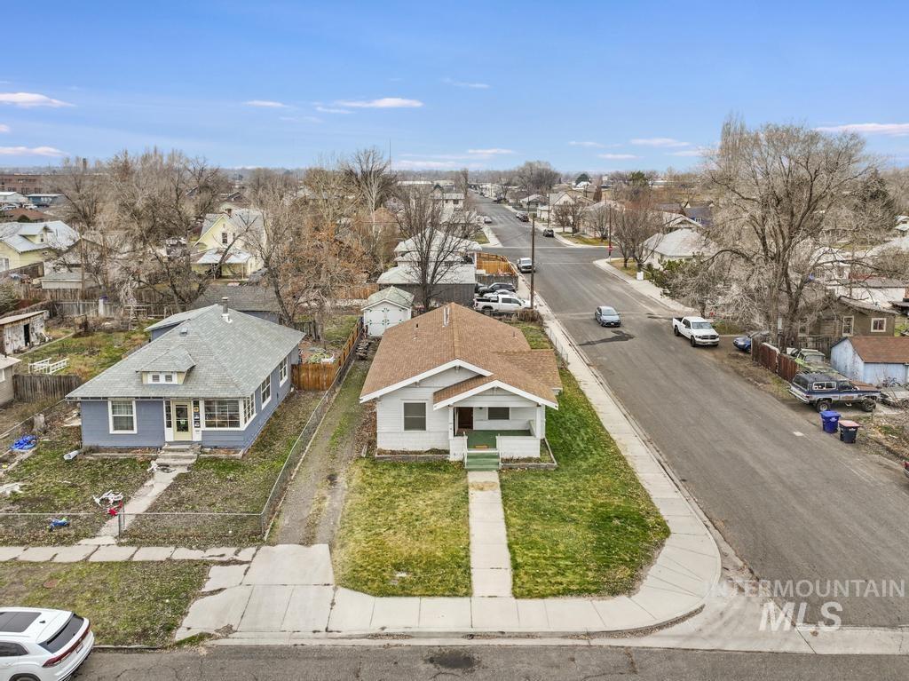 504 5Th Ave E, Twin Falls, Idaho 83301-7142, 3 Bedrooms, 1 Bathroom, Residential For Sale, Price $249,500,MLS 98972644