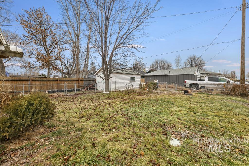 504 5Th Ave E, Twin Falls, Idaho 83301-7142, 3 Bedrooms, 1 Bathroom, Residential For Sale, Price $249,500,MLS 98972644