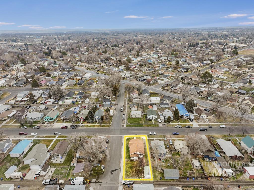 504 5Th Ave E, Twin Falls, Idaho 83301-7142, 3 Bedrooms, 1 Bathroom, Residential For Sale, Price $249,500,MLS 98972644