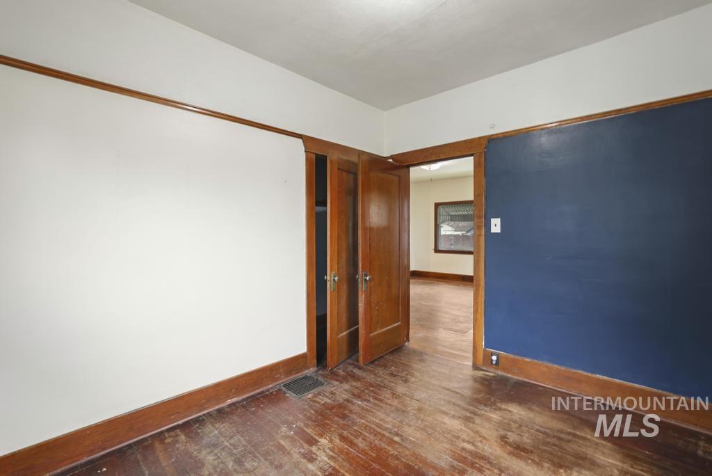 504 5Th Ave E, Twin Falls, Idaho 83301-7142, 3 Bedrooms, 1 Bathroom, Residential For Sale, Price $249,500,MLS 98972644