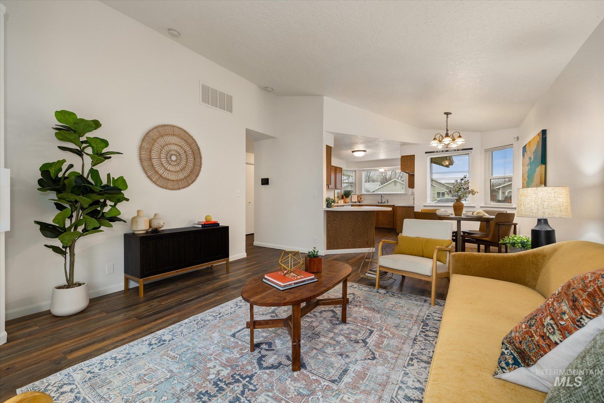 6013 N Waterside, Garden City, Idaho 83714, 3 Bedrooms, 2 Bathrooms, Residential For Sale, Price $411,000,MLS 98972646