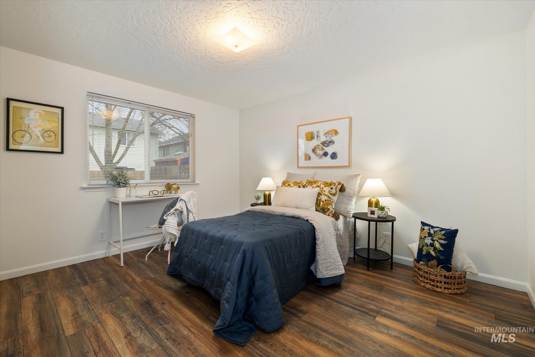 6013 N Waterside, Garden City, Idaho 83714, 3 Bedrooms, 2 Bathrooms, Residential For Sale, Price $411,000,MLS 98972646