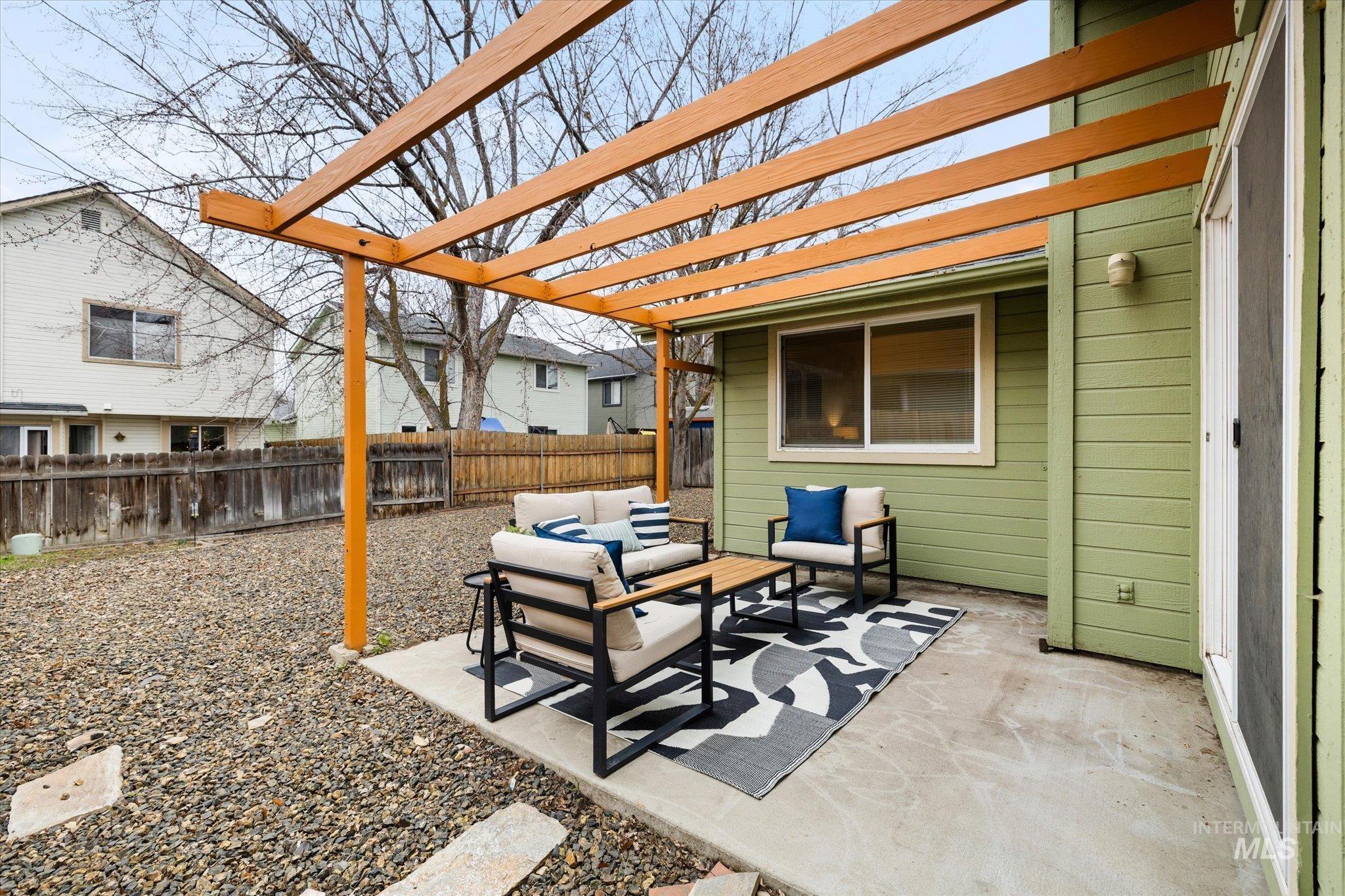 6013 N Waterside, Garden City, Idaho 83714, 3 Bedrooms, 2 Bathrooms, Residential For Sale, Price $411,000,MLS 98972646