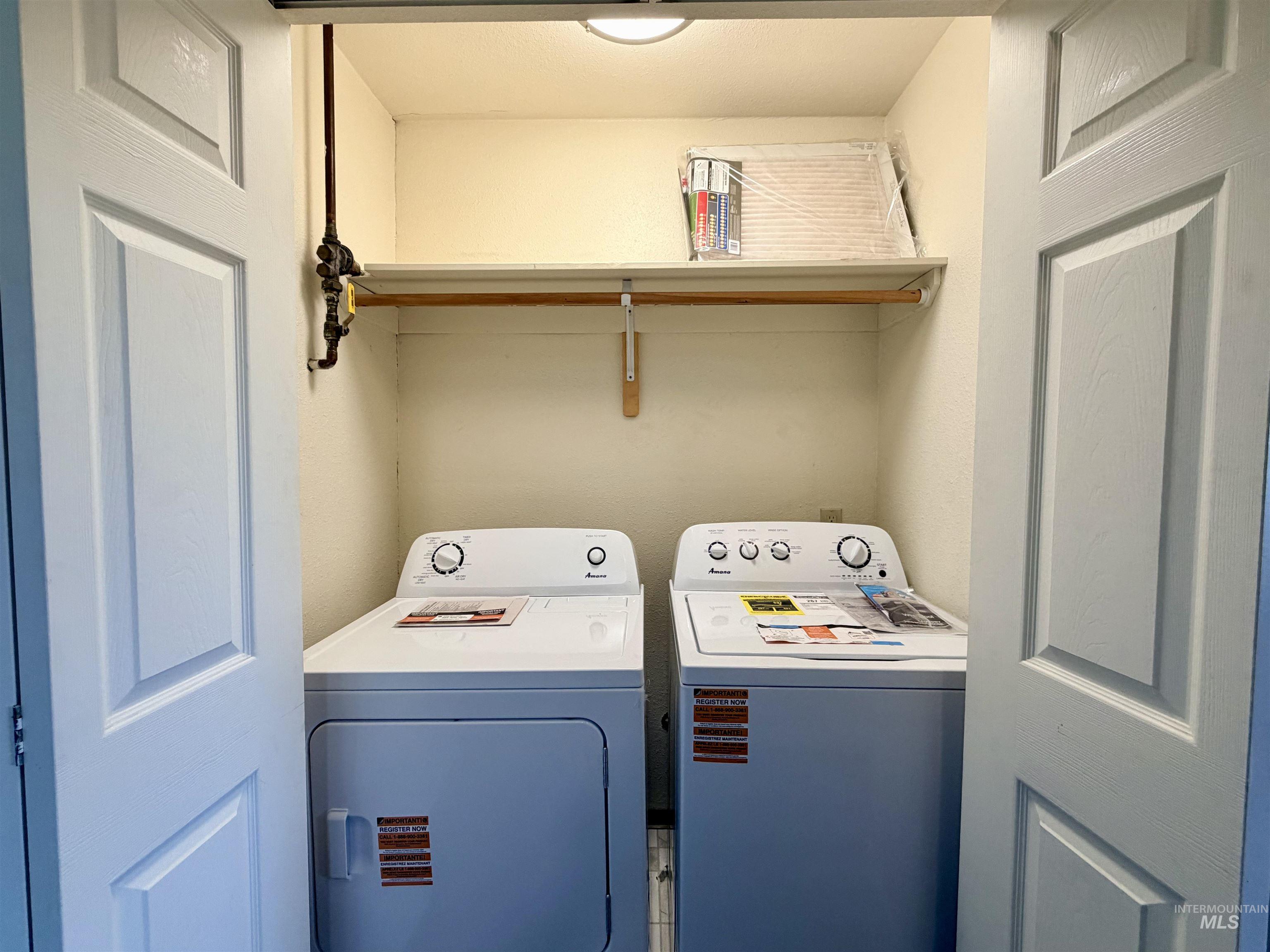 607 Park Street, Lewiston, Idaho 83501, 2 Bedrooms, 2 Bathrooms, Residential For Sale, Price $229,700, 98972648