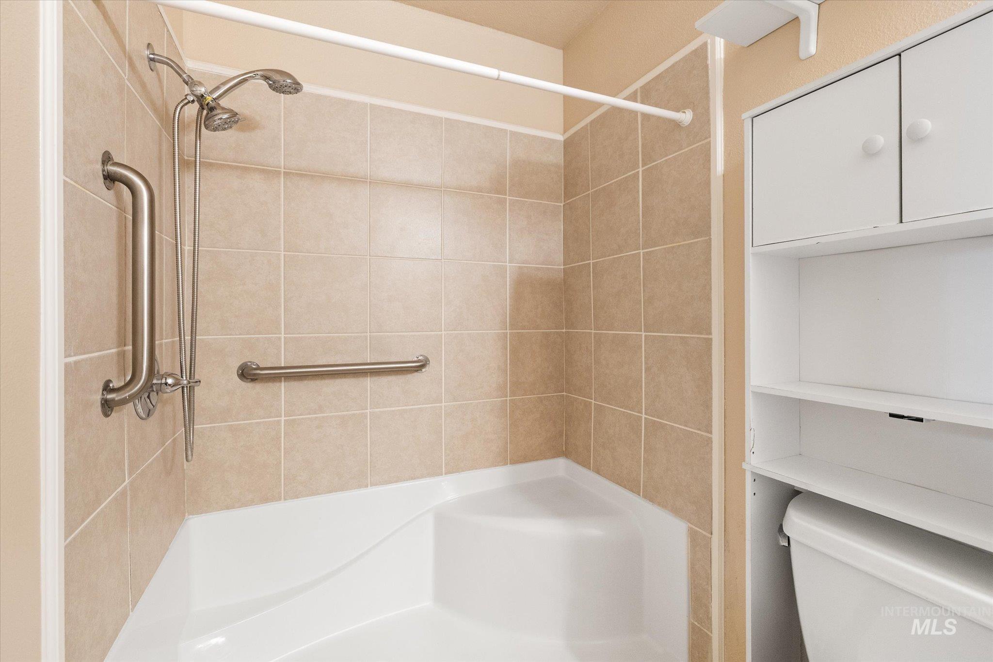 17925 Monarch, Nampa, Idaho 83687, 3 Bedrooms, 2 Bathrooms, Residential For Sale, Price $339,900,MLS 98972649