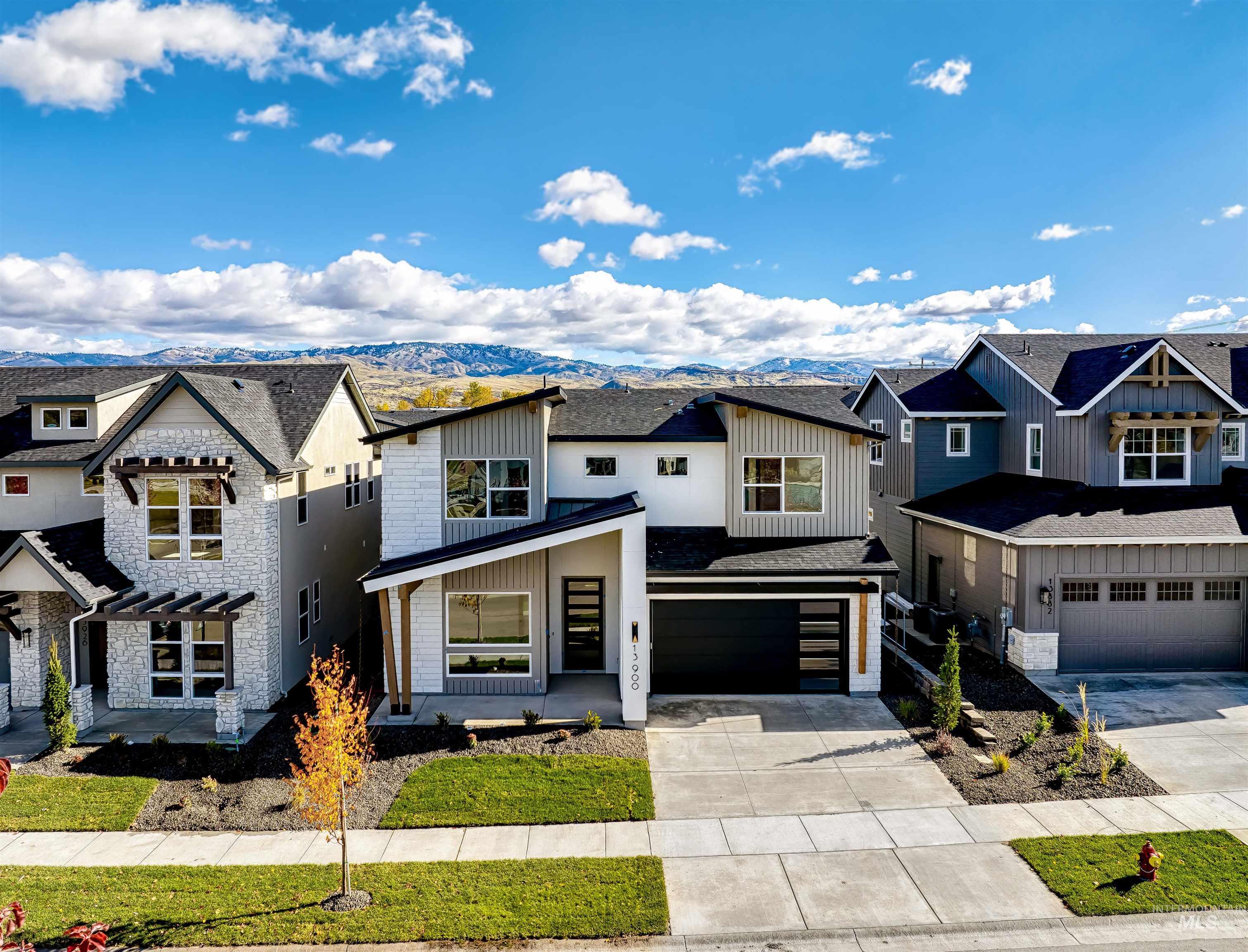 9127 W River Otter Dr, Boise, Idaho 83714, 4 Bedrooms, 3.5 Bathrooms, Residential For Sale, Price $945,549,MLS 98972650