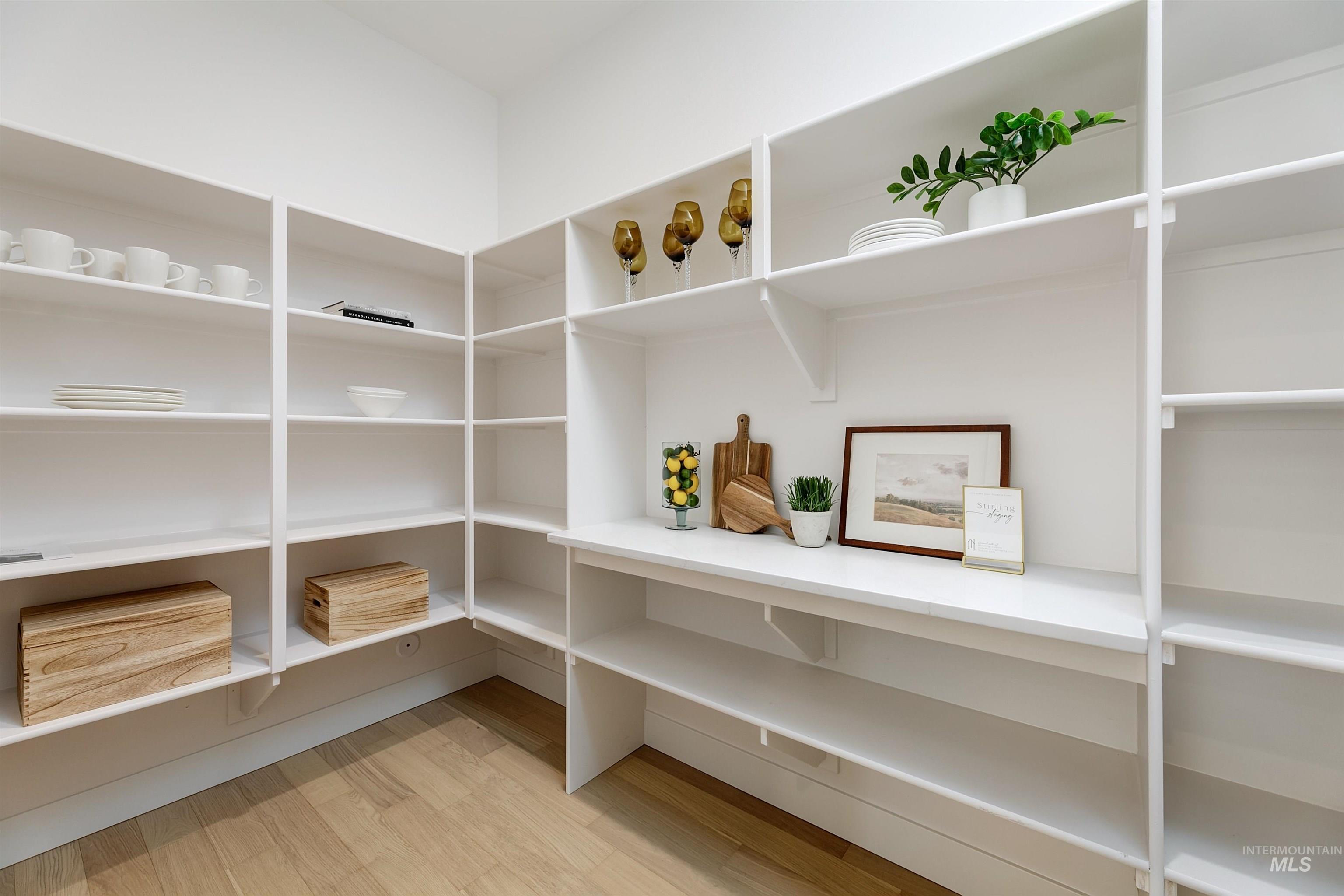 9127 W River Otter Dr, Boise, Idaho 83714, 4 Bedrooms, 3.5 Bathrooms, Residential For Sale, Price $945,549,MLS 98972650