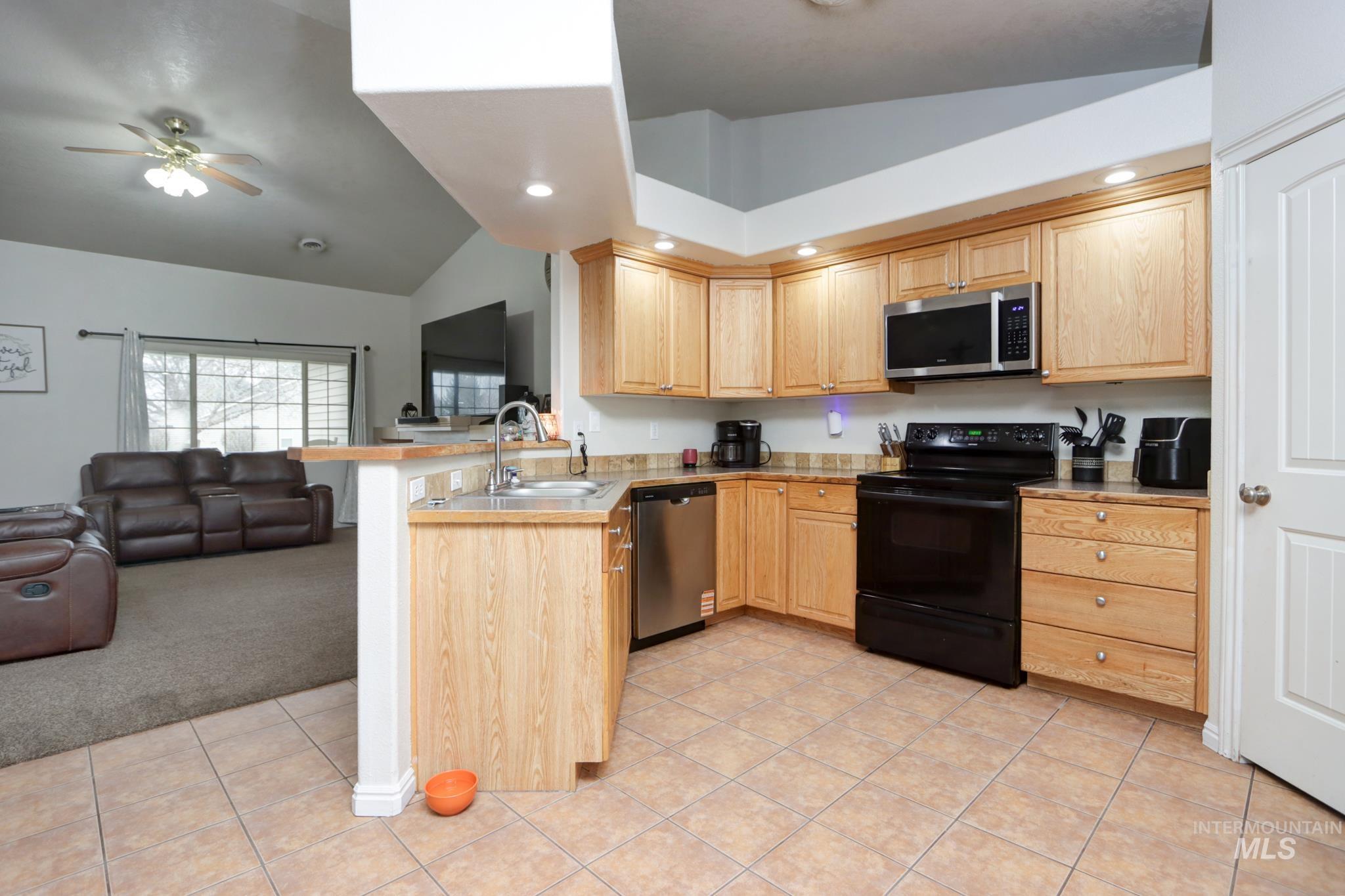 1010 N Rodeo, Parma, Idaho 83660, 4 Bedrooms, 2 Bathrooms, Residential For Sale, Price $409,000,MLS 98972651