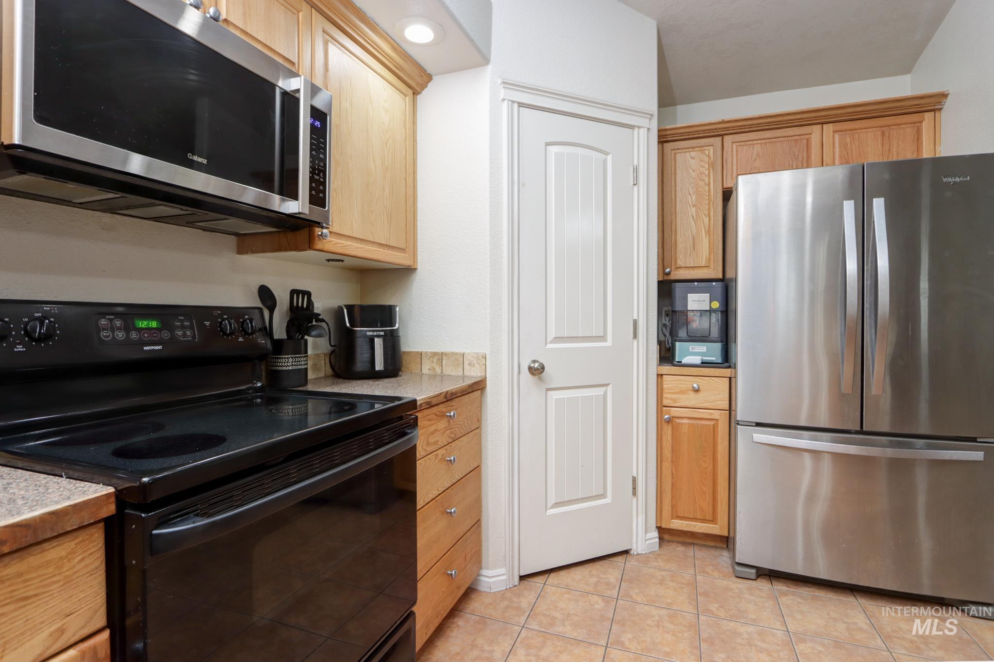 1010 N Rodeo, Parma, Idaho 83660, 4 Bedrooms, 2 Bathrooms, Residential For Sale, Price $409,000,MLS 98972651