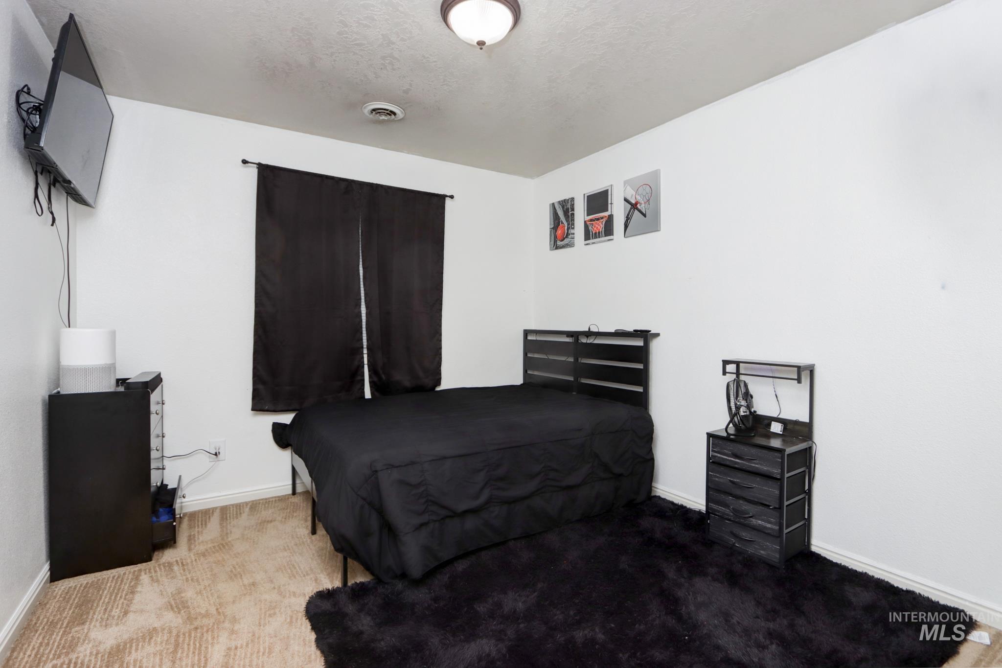 1010 N Rodeo, Parma, Idaho 83660, 4 Bedrooms, 2 Bathrooms, Residential For Sale, Price $409,000,MLS 98972651