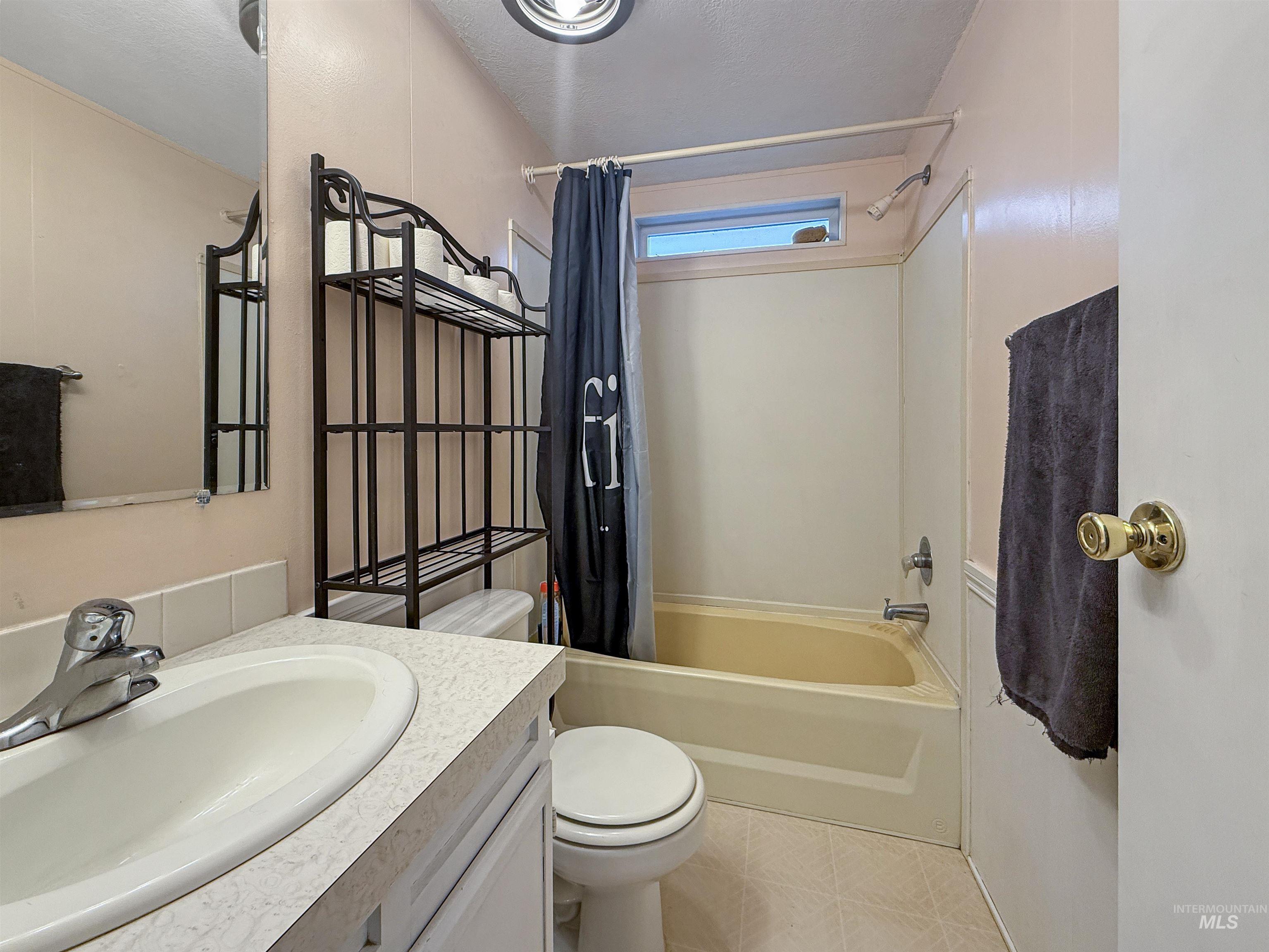 2250 N Hwy 95, Moscow, Idaho 83843, 2 Bedrooms, 2 Bathrooms, Residential For Sale, Price $79,000,MLS 98972654