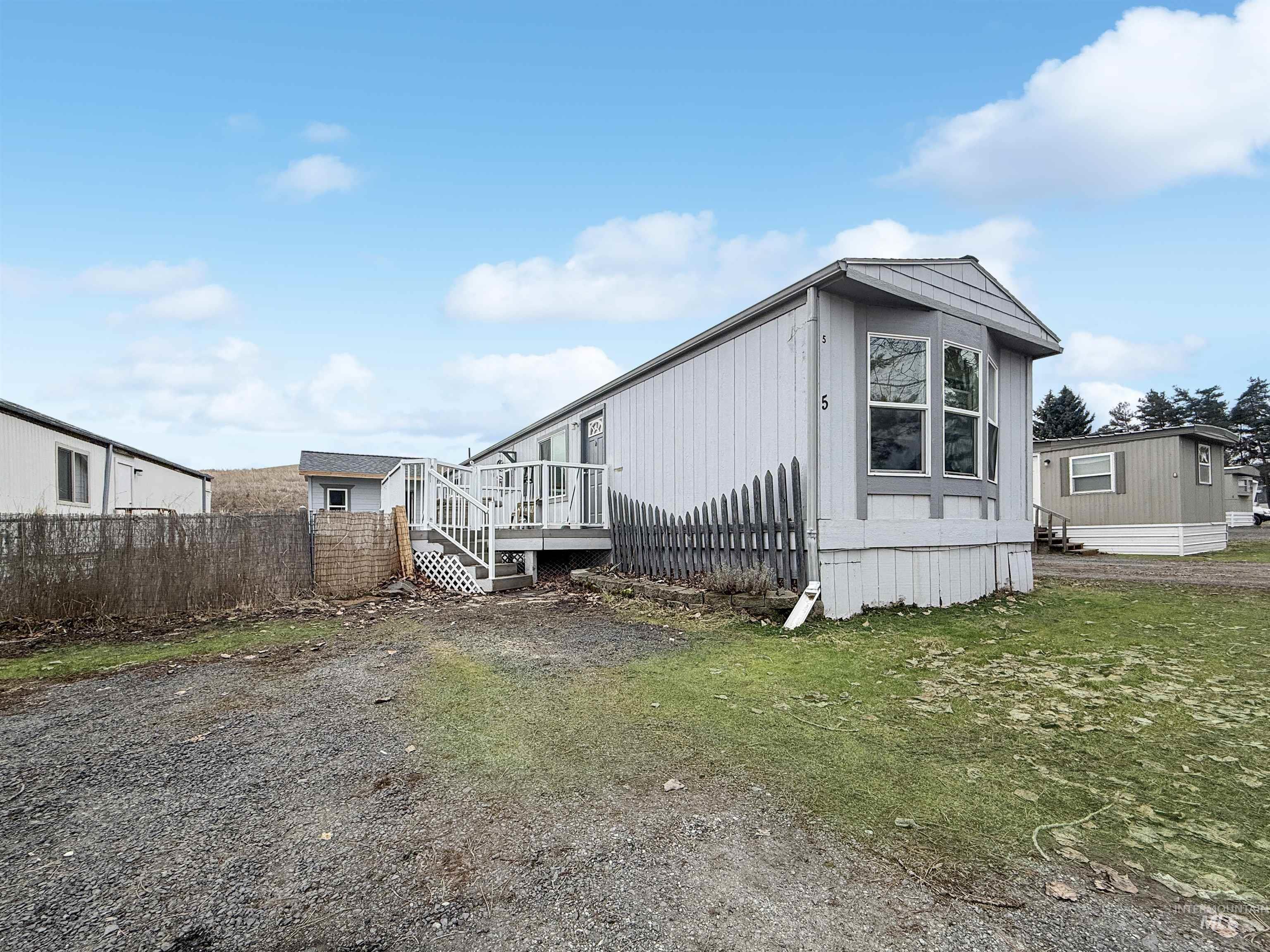 2250 N Hwy 95, Moscow, Idaho 83843, 2 Bedrooms, 2 Bathrooms, Residential For Sale, Price $79,000,MLS 98972654