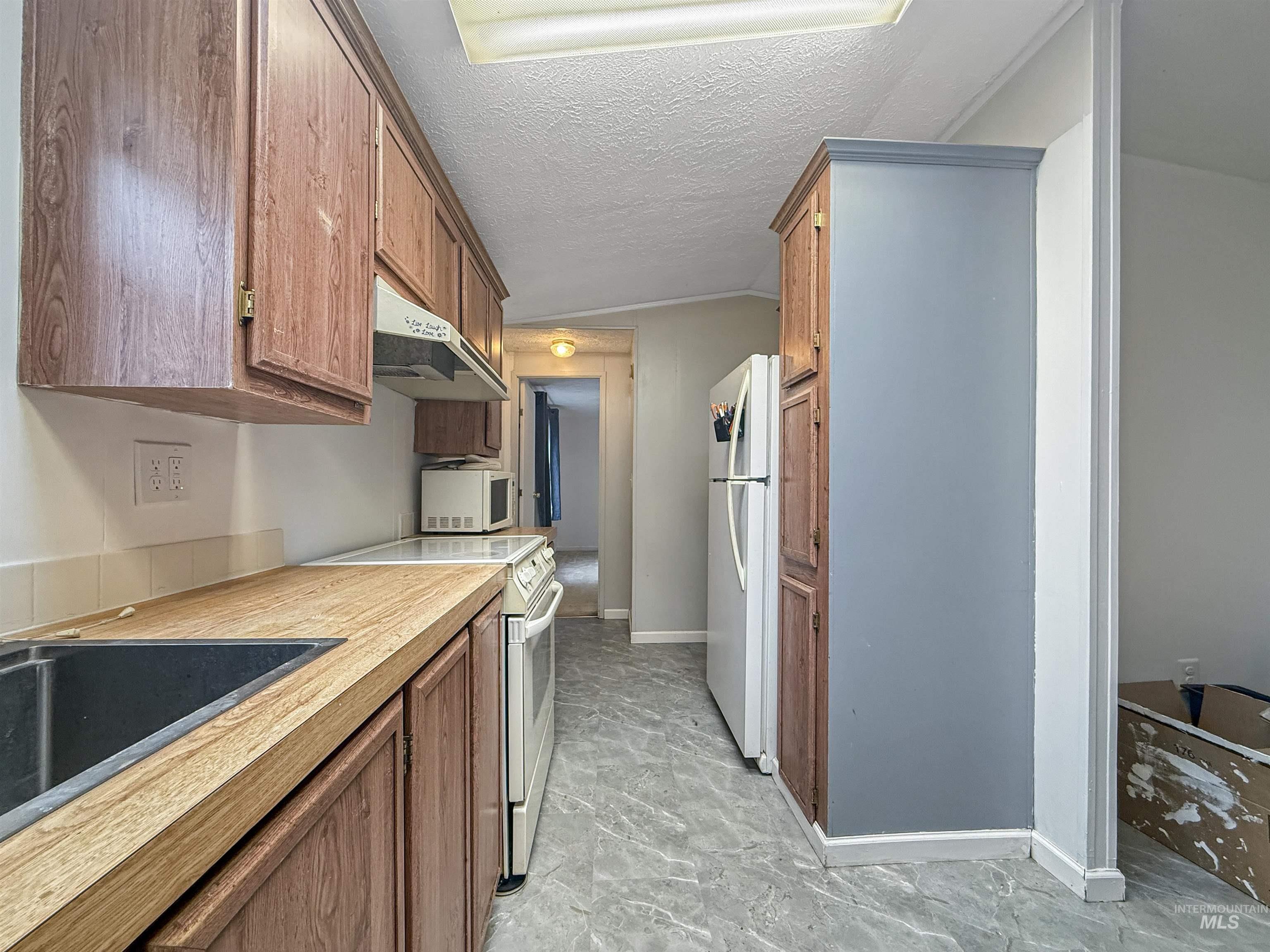 2250 N Hwy 95, Moscow, Idaho 83843, 2 Bedrooms, 2 Bathrooms, Residential For Sale, Price $79,000,MLS 98972654