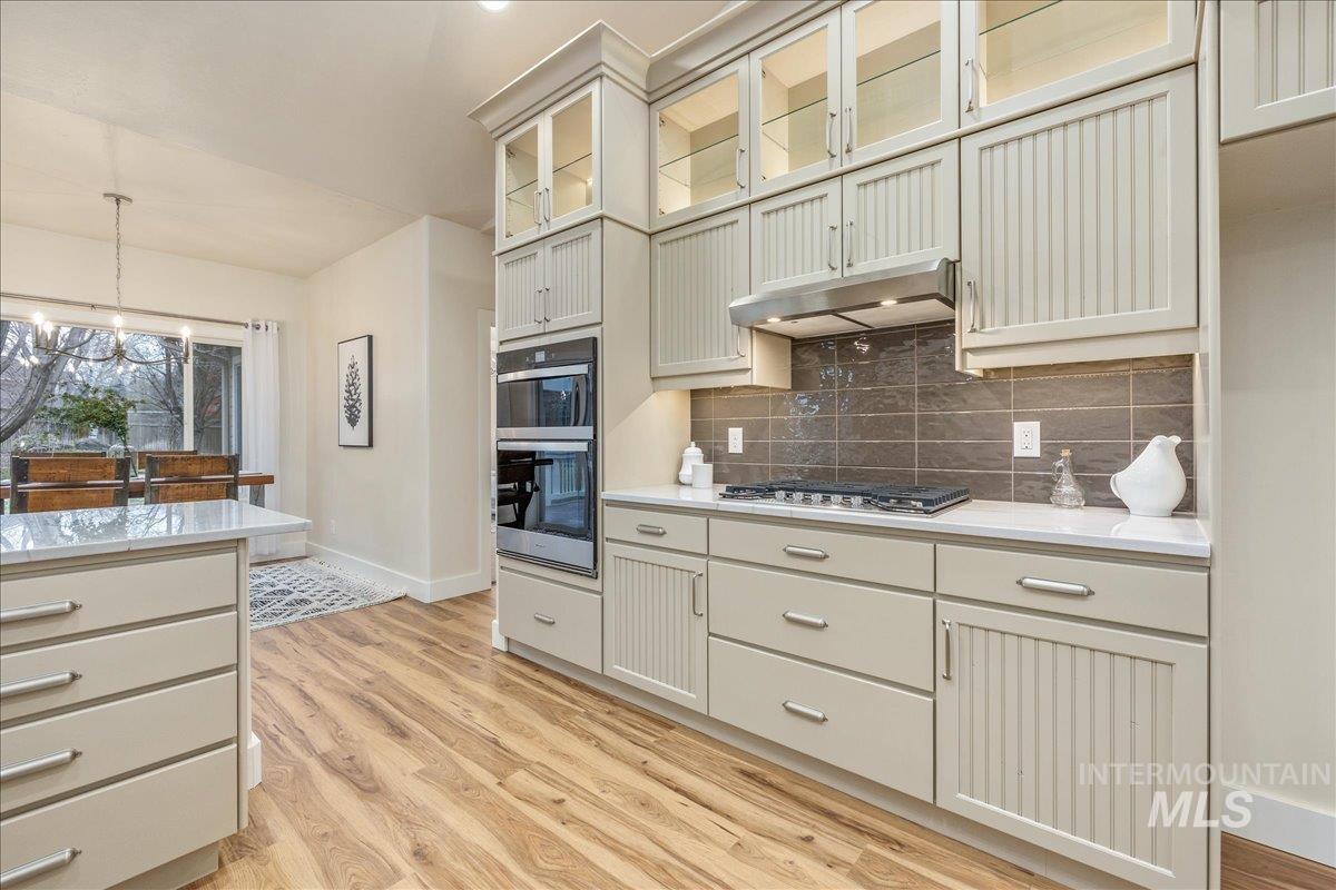 2162 N Sevenoaks Way, Eagle, Idaho 83616, 4 Bedrooms, 3.5 Bathrooms, Residential For Sale, Price $975,000,MLS 98972657