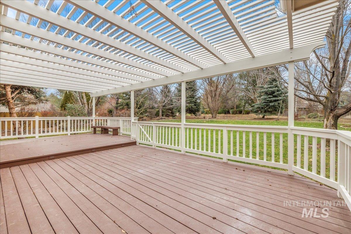 2162 N Sevenoaks Way, Eagle, Idaho 83616, 4 Bedrooms, 3.5 Bathrooms, Residential For Sale, Price $975,000,MLS 98972657