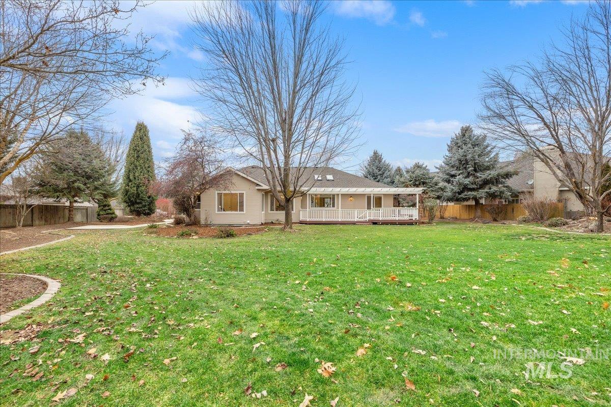 2162 N Sevenoaks Way, Eagle, Idaho 83616, 4 Bedrooms, 3.5 Bathrooms, Residential For Sale, Price $975,000,MLS 98972657