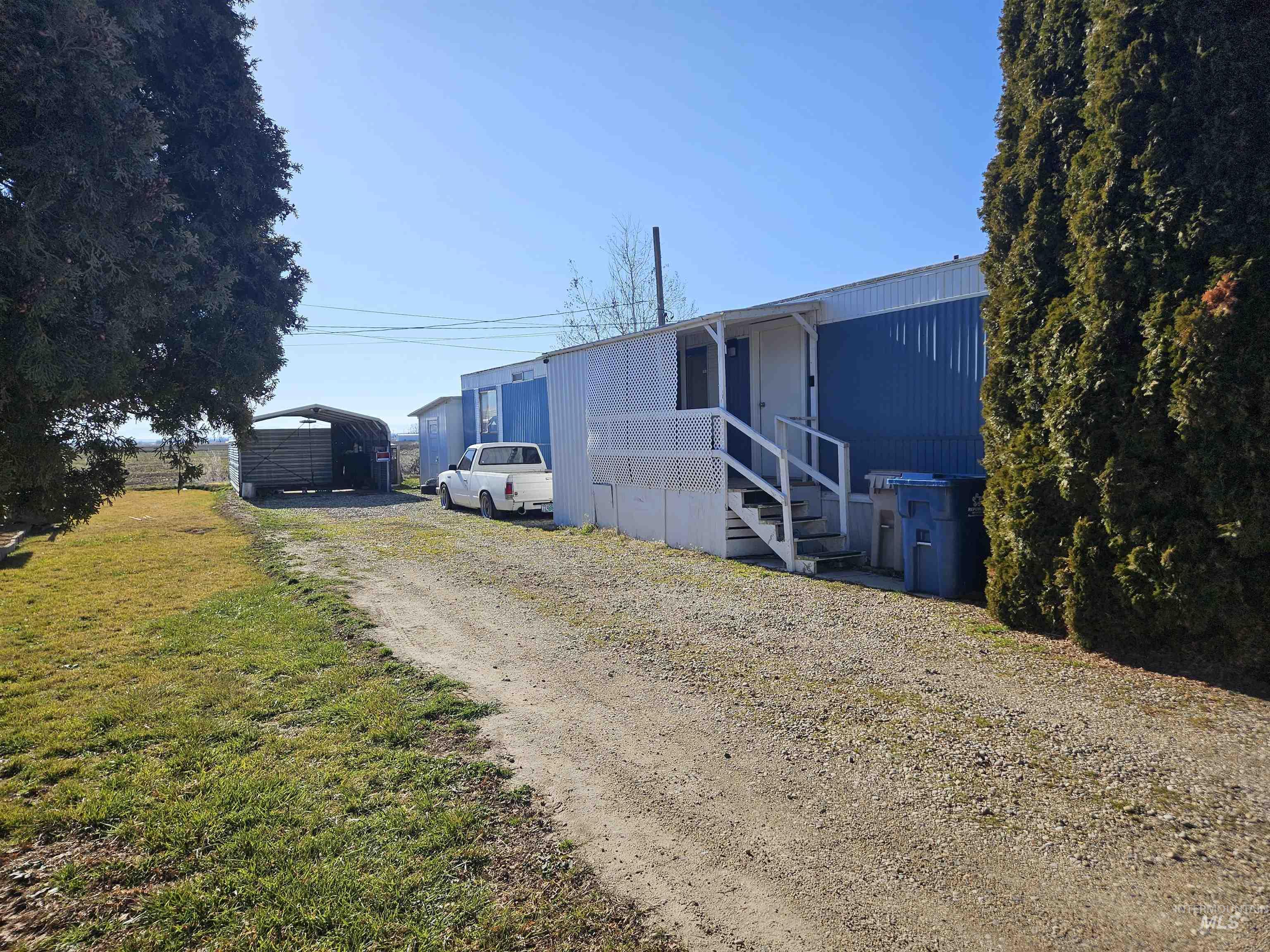 3104 E Ustick Rd, Caldwell, Idaho 83605, 2 Bedrooms, 1 Bathroom, Residential For Sale, Price $62,500,MLS 98972659