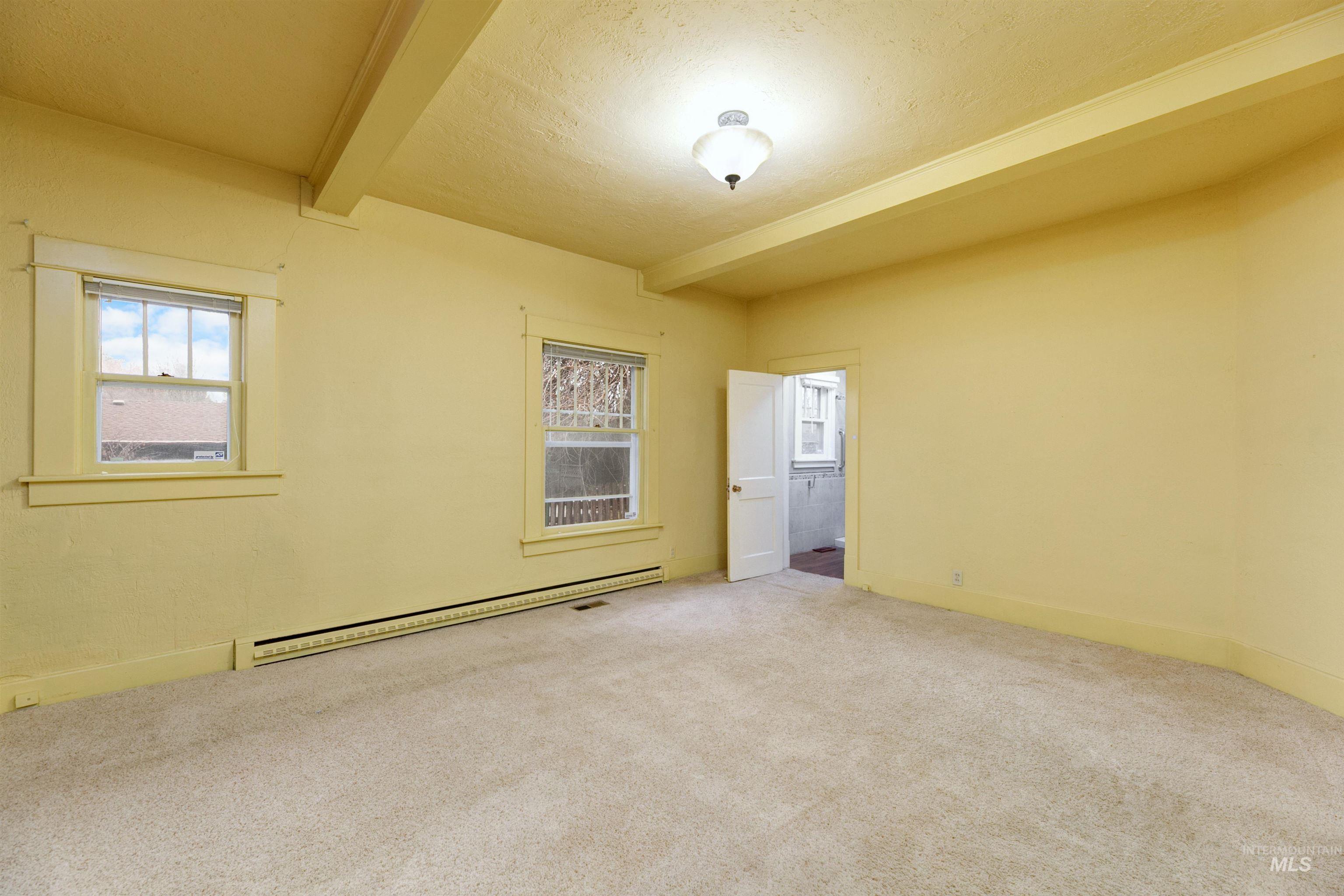 3939 N Oak Park Place, Boise, Idaho 83703, 4 Bedrooms, 2 Bathrooms, Residential For Sale, Price $635,900,MLS 98972661