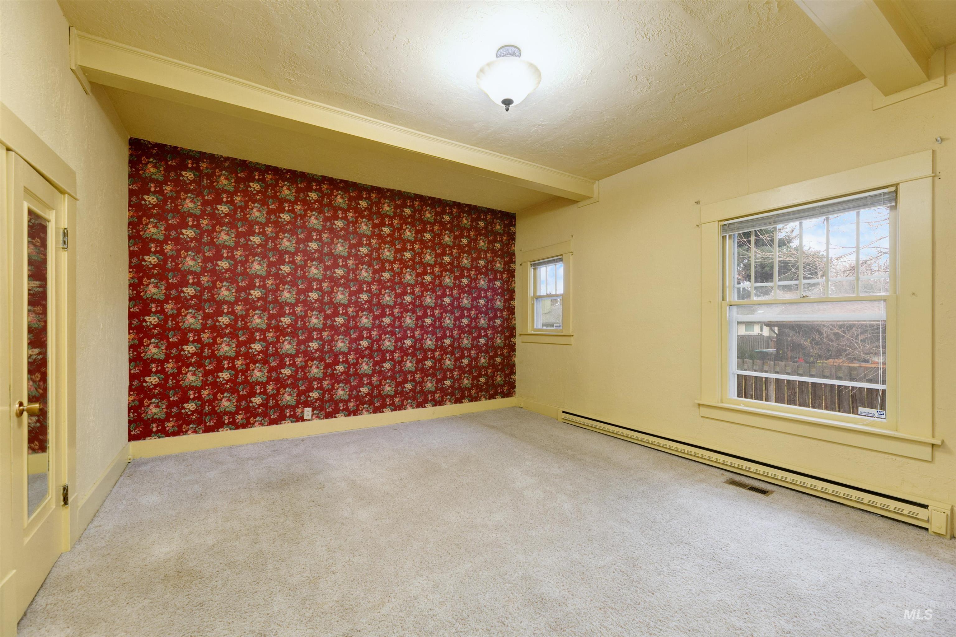 3939 N Oak Park Place, Boise, Idaho 83703, 4 Bedrooms, 2 Bathrooms, Residential For Sale, Price $635,900,MLS 98972661