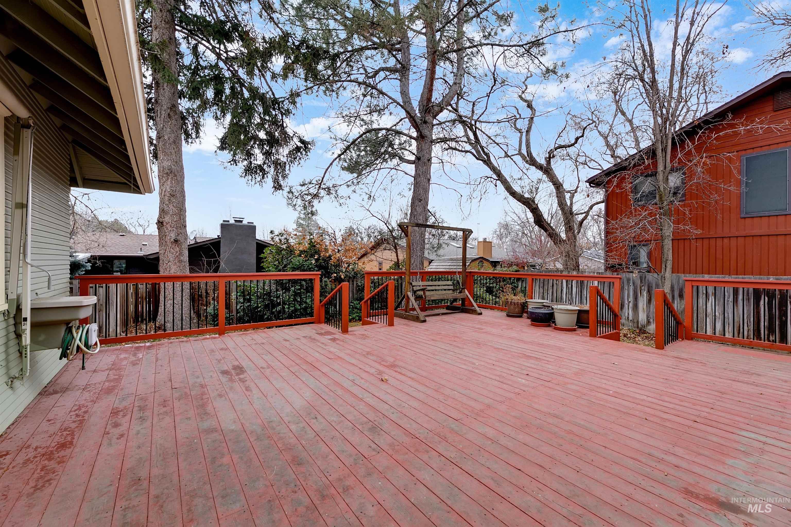 3939 N Oak Park Place, Boise, Idaho 83703, 4 Bedrooms, 2 Bathrooms, Residential For Sale, Price $635,900,MLS 98972661