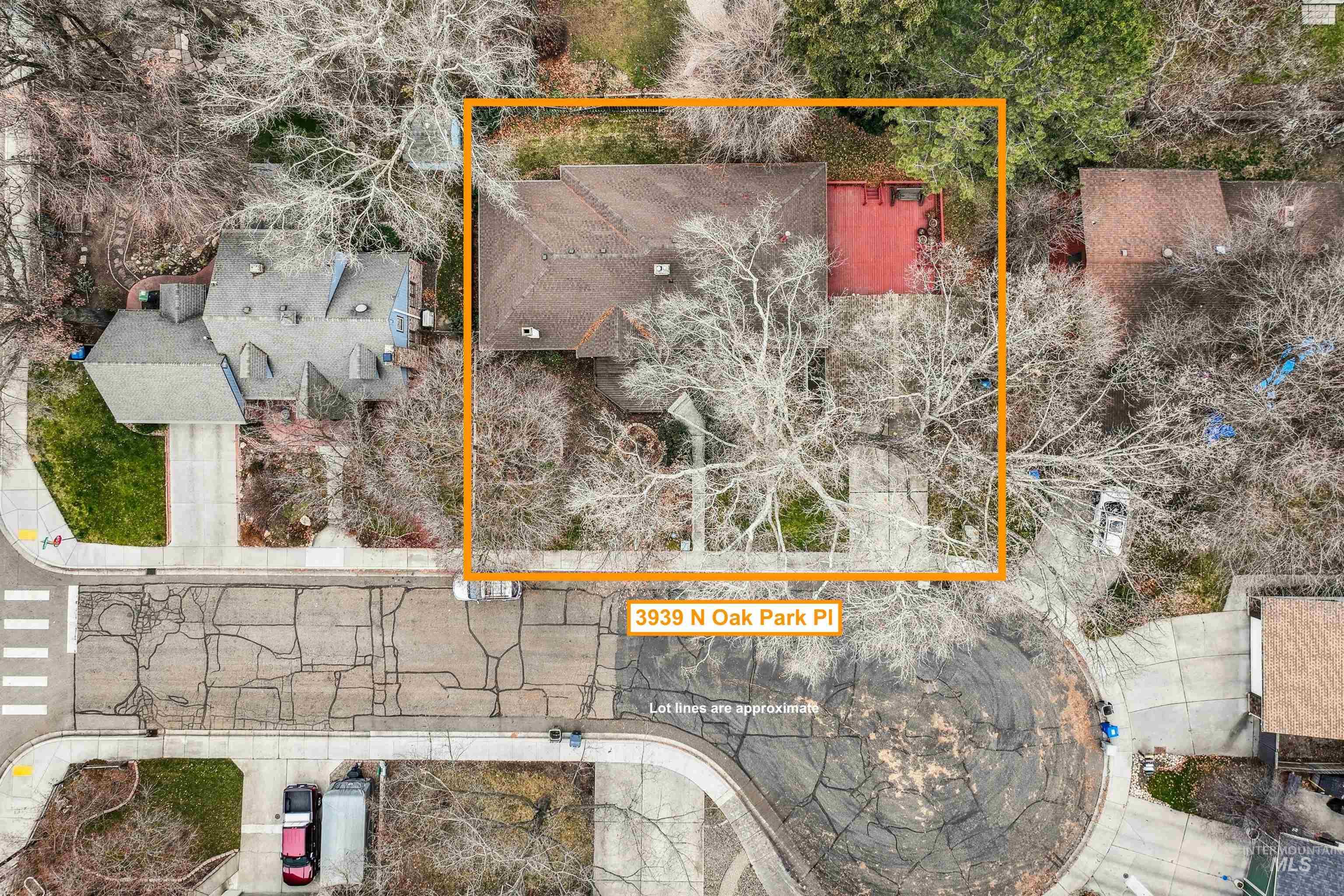 3939 N Oak Park Place, Boise, Idaho 83703, 4 Bedrooms, 2 Bathrooms, Residential For Sale, Price $635,900,MLS 98972661