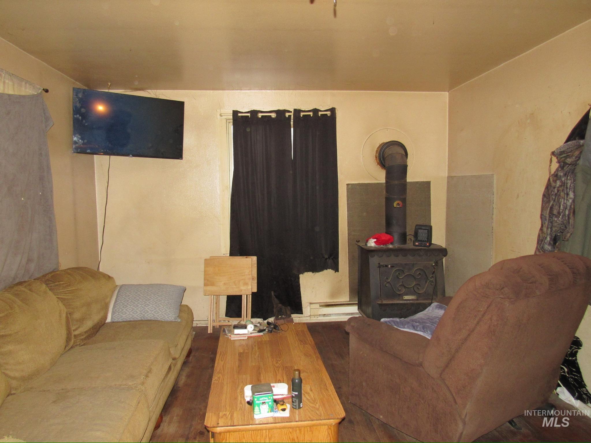 10440 US-12, Orofino, Idaho 83544, 2 Bedrooms, 1 Bathroom, Residential For Sale, Price $149,000,MLS 98972662