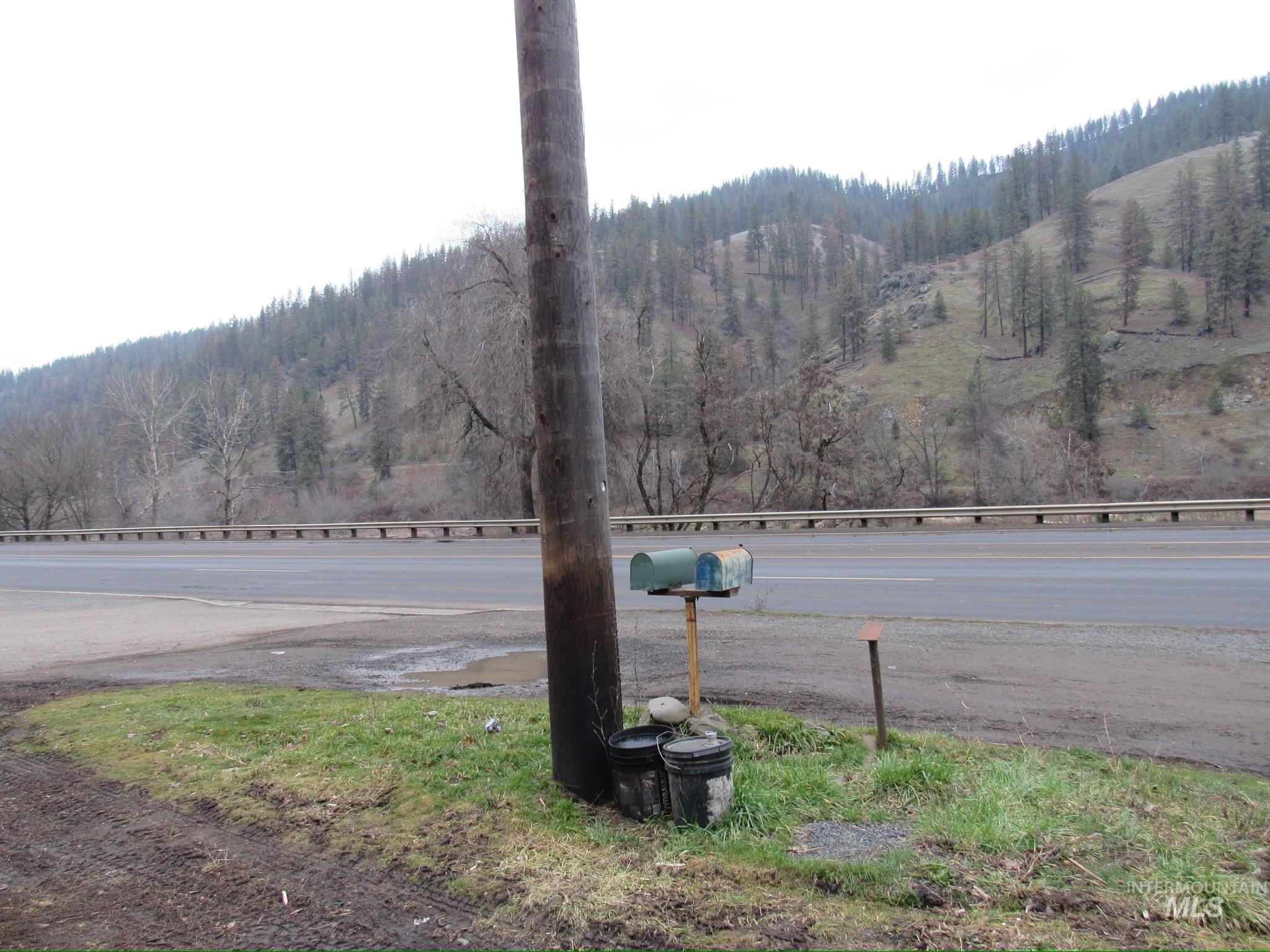 10440 US-12, Orofino, Idaho 83544, 2 Bedrooms, 1 Bathroom, Residential For Sale, Price $149,000,MLS 98972662