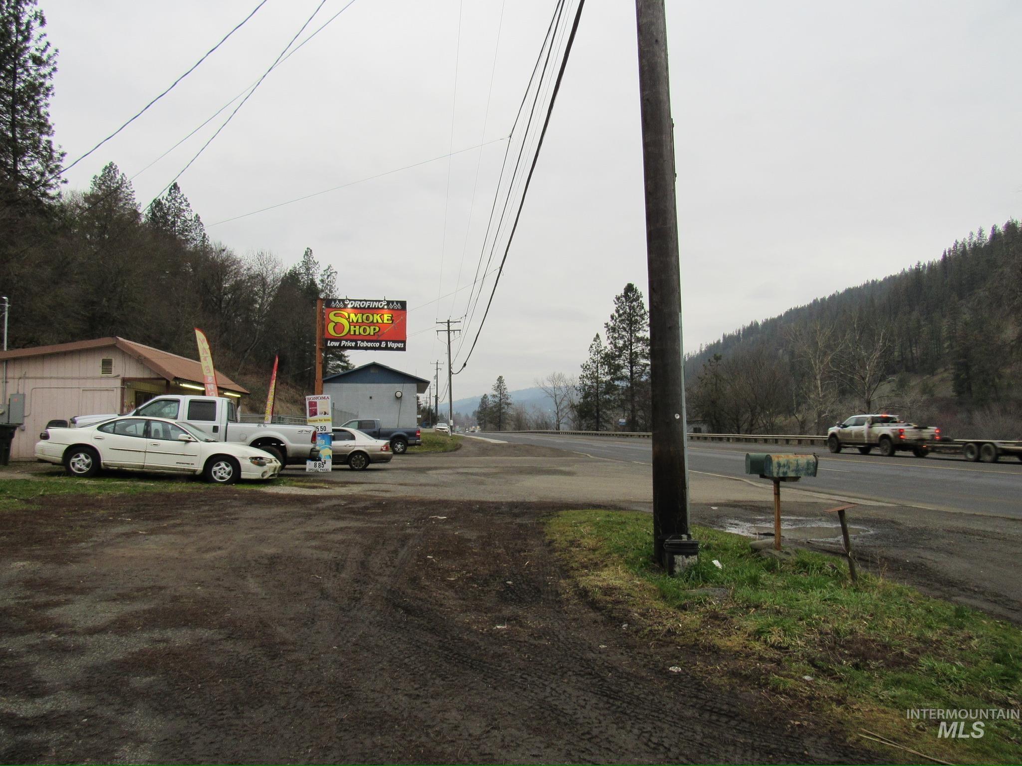 10440 US-12, Orofino, Idaho 83544, 2 Bedrooms, 1 Bathroom, Residential For Sale, Price $149,000,MLS 98972662