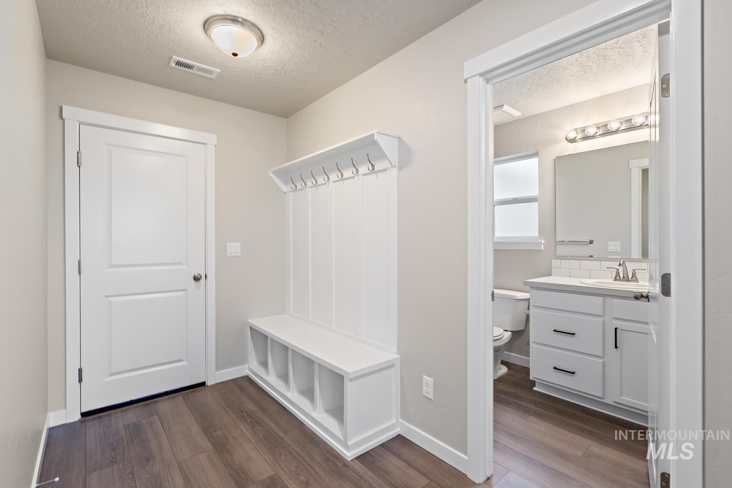 10776 Armuth St, Caldwell, Idaho 83605, 5 Bedrooms, 3 Bathrooms, Residential For Sale, Price $504,222,MLS 98972665