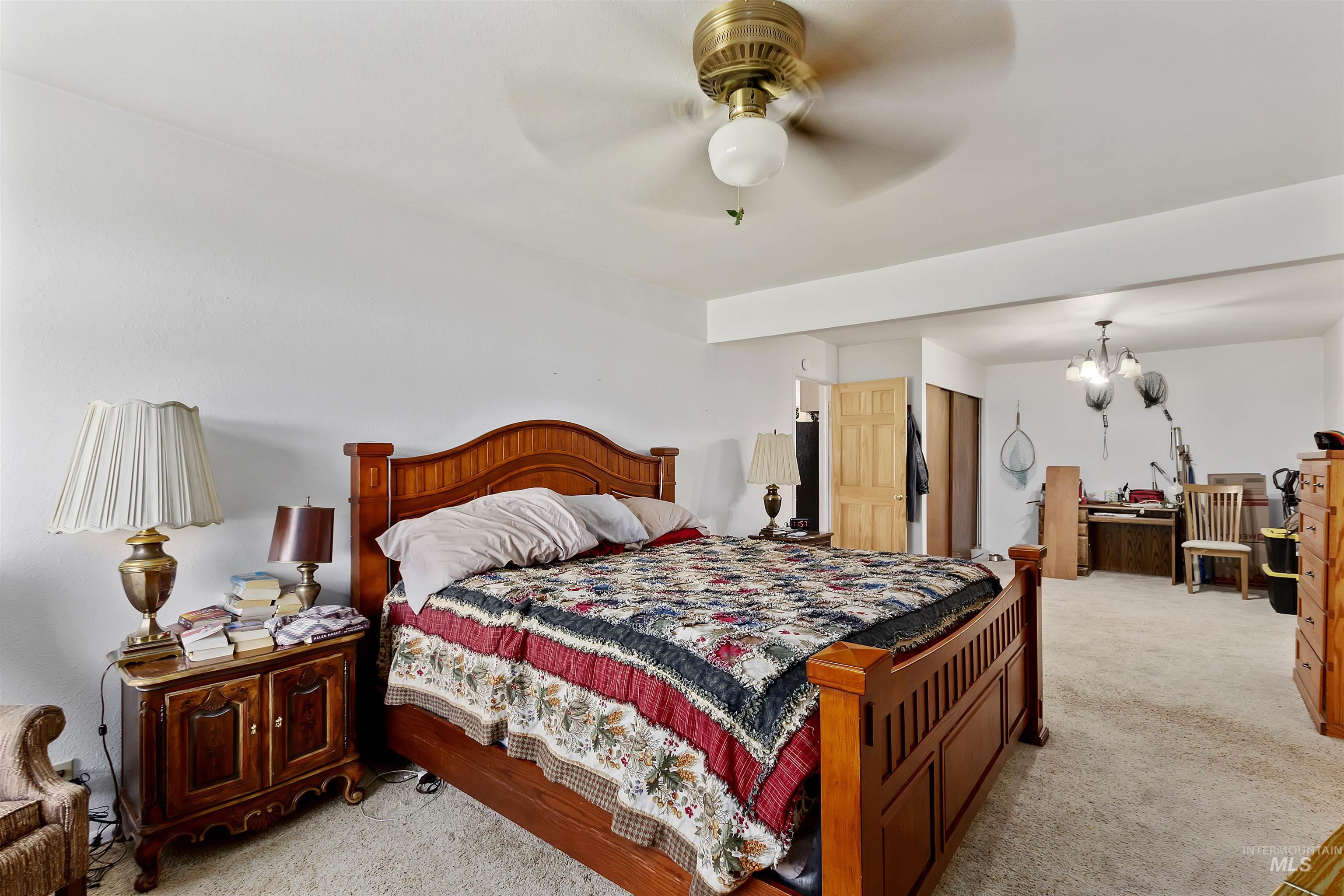 1289 E 2350 S, Bliss, Idaho 83314, 4 Bedrooms, 3 Bathrooms, Residential For Sale, Price $989,000,MLS 98972668