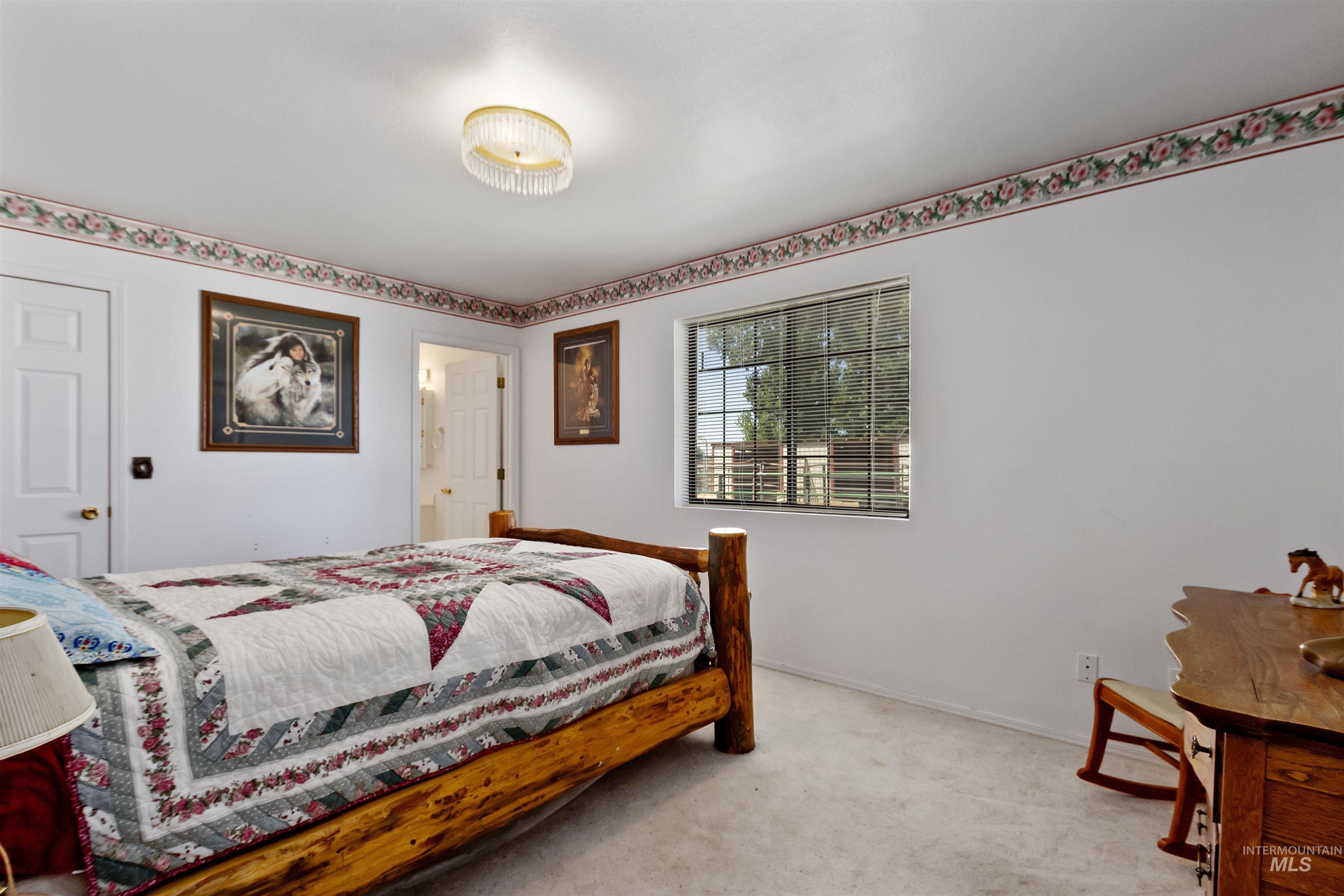 1289 E 2350 S, Bliss, Idaho 83314, 4 Bedrooms, 3 Bathrooms, Residential For Sale, Price $989,000,MLS 98972668