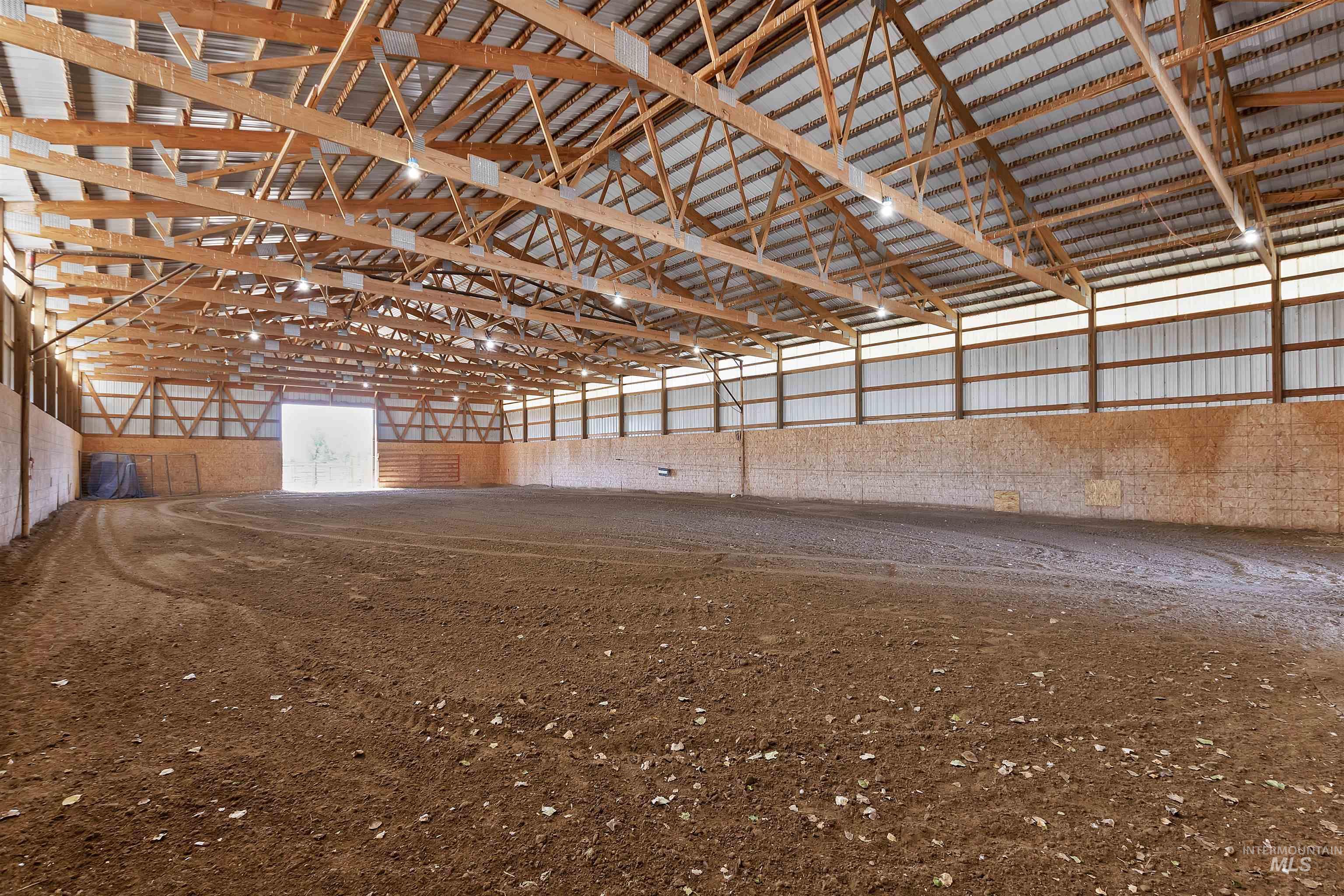 1289 E 2350 S, Bliss, Idaho 83314, 4 Bedrooms, 3 Bathrooms, Residential For Sale, Price $989,000,MLS 98972668