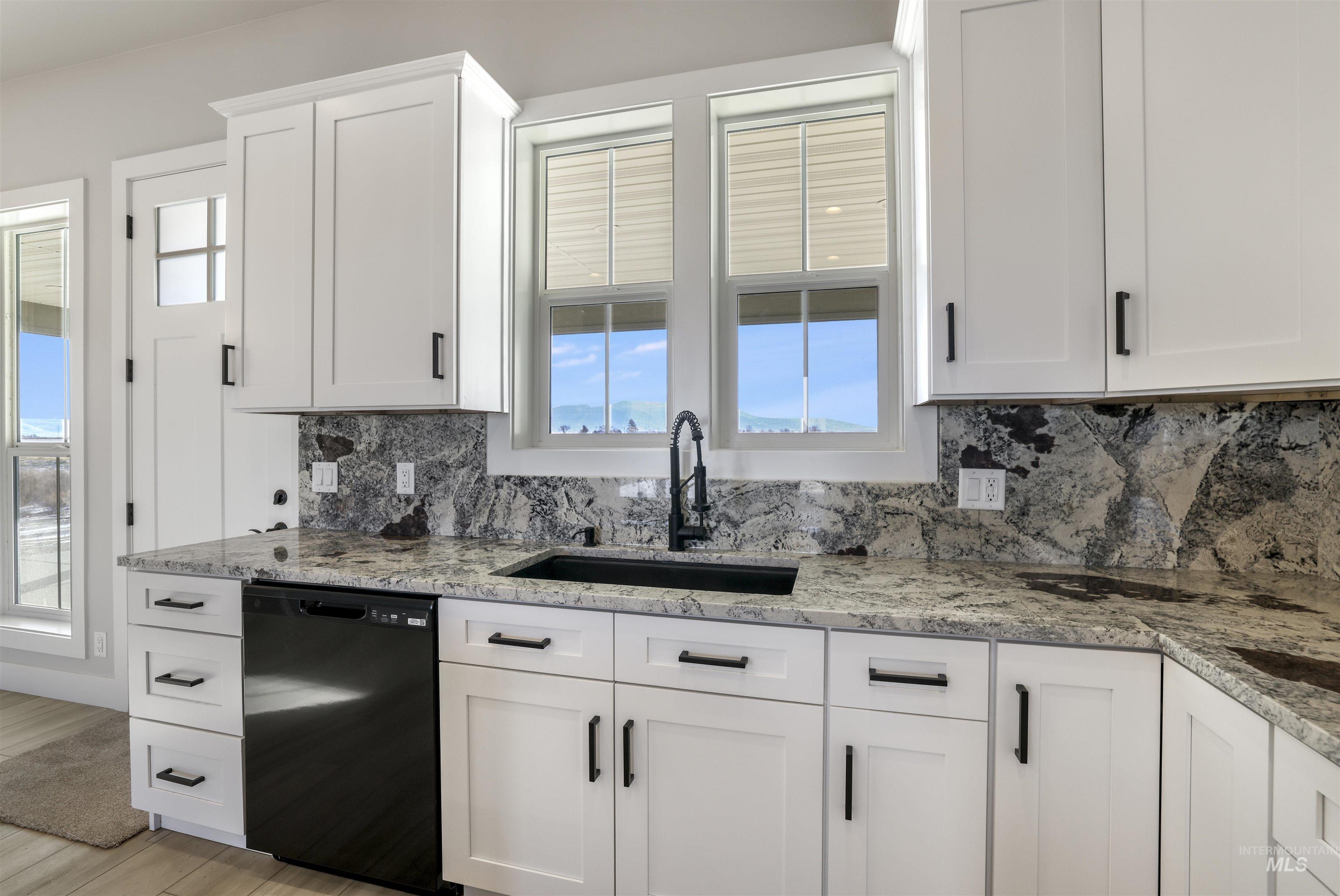 262 Ferdinand Circle, Burley, Idaho 83318, 4 Bedrooms, 3.5 Bathrooms, Residential For Sale, Price $625,000,MLS 98972670