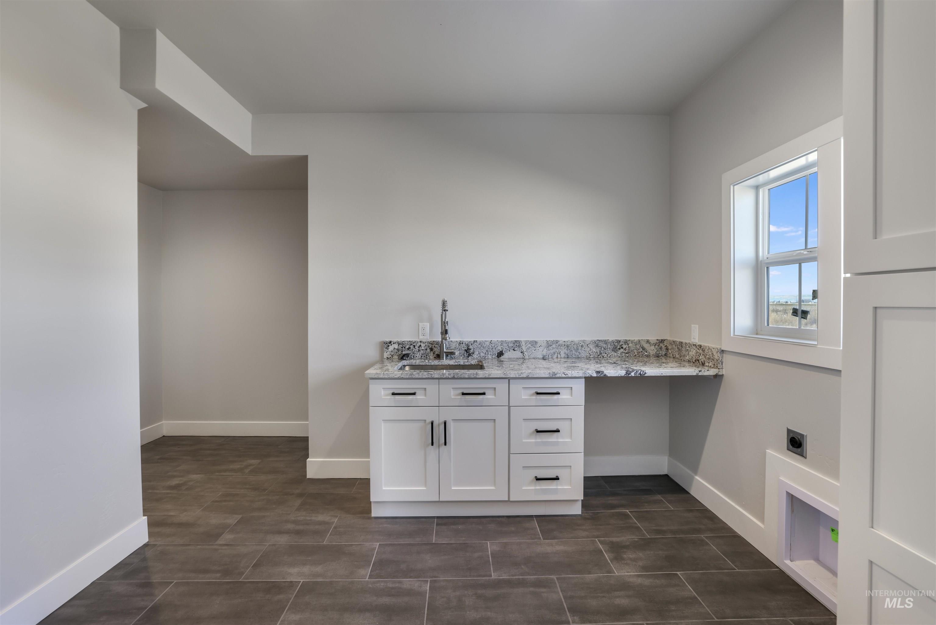 262 Ferdinand Circle, Burley, Idaho 83318, 4 Bedrooms, 3.5 Bathrooms, Residential For Sale, Price $625,000,MLS 98972670