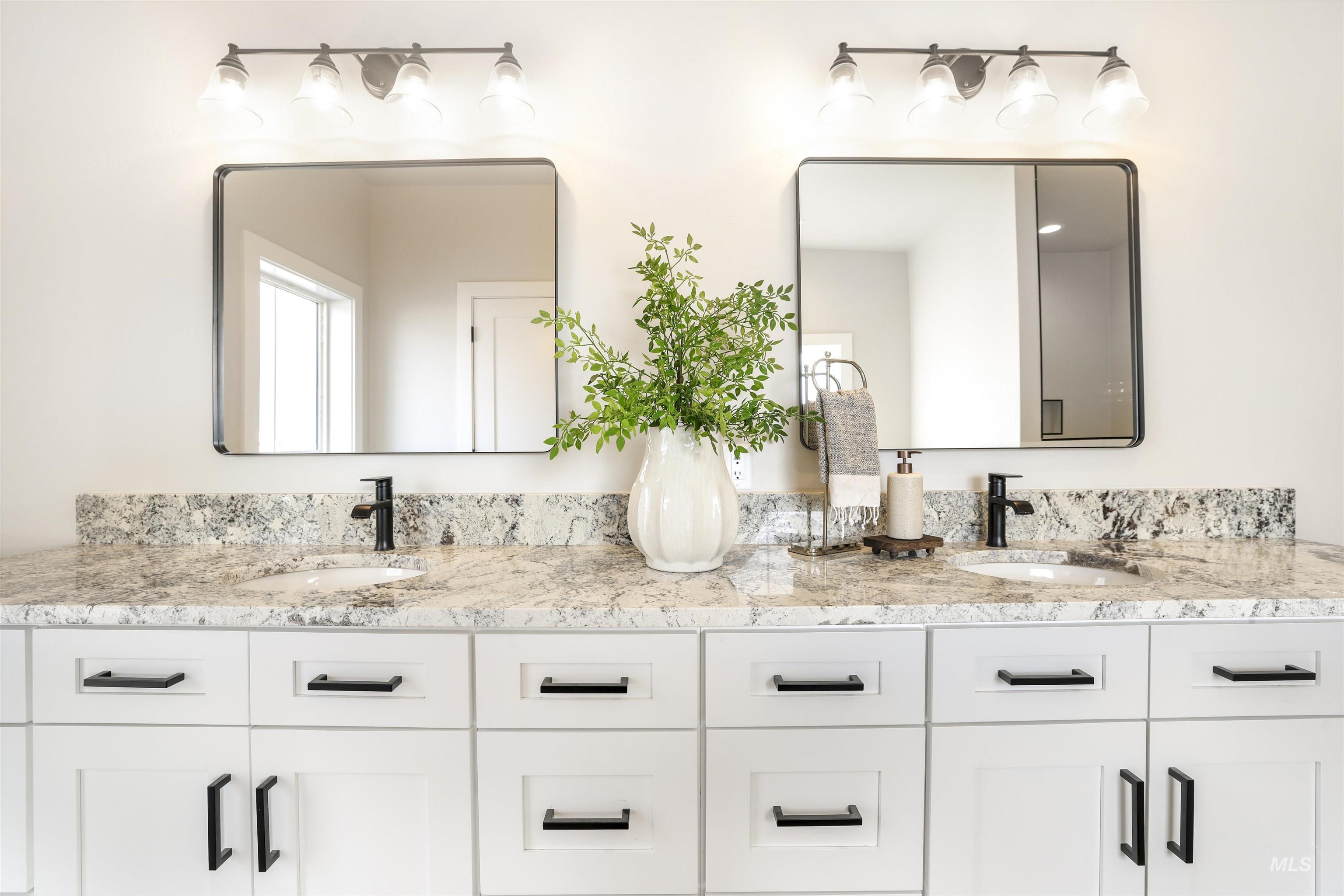 262 Ferdinand Circle, Burley, Idaho 83318, 4 Bedrooms, 3.5 Bathrooms, Residential For Sale, Price $625,000,MLS 98972670