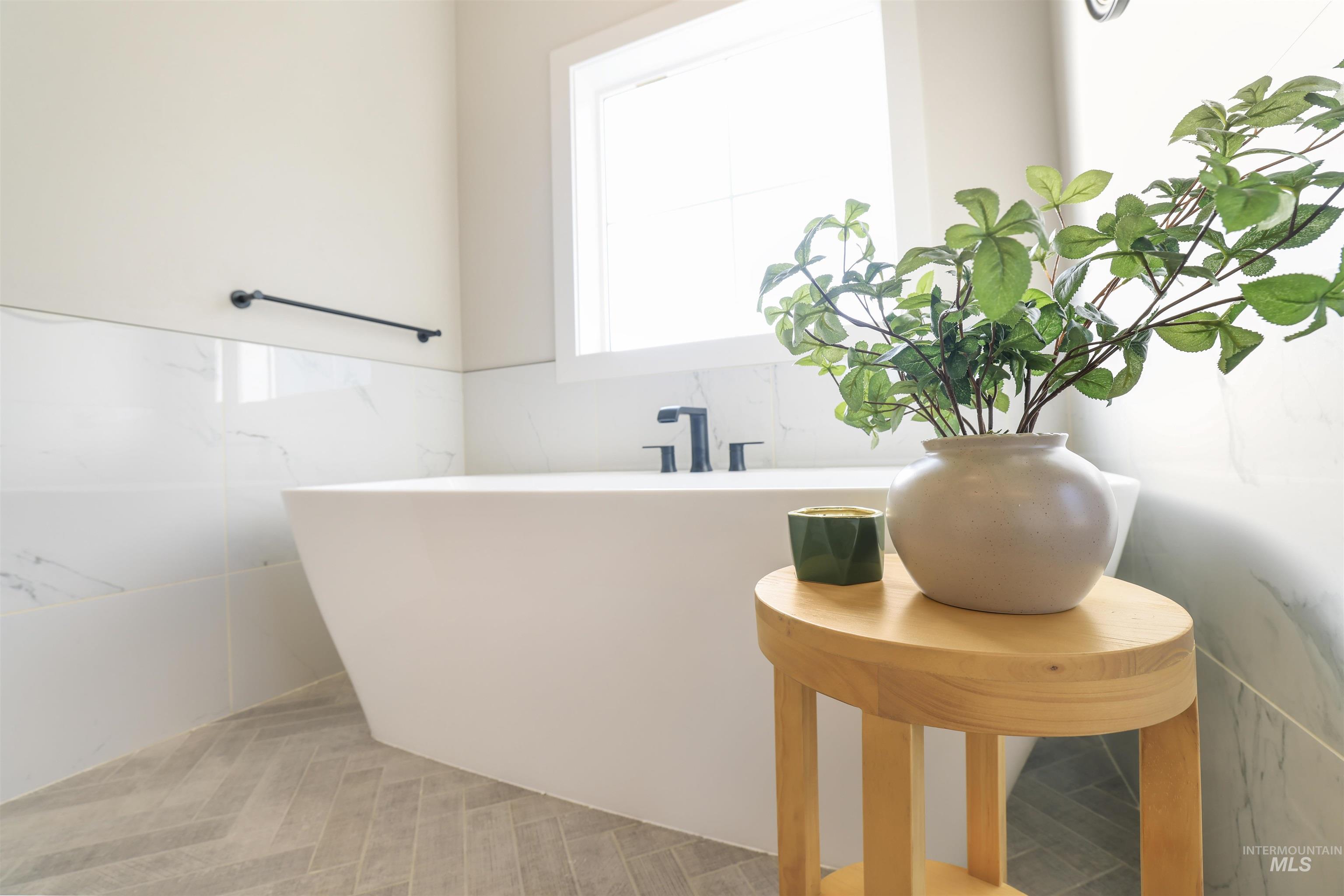 262 Ferdinand Circle, Burley, Idaho 83318, 4 Bedrooms, 3.5 Bathrooms, Residential For Sale, Price $625,000,MLS 98972670