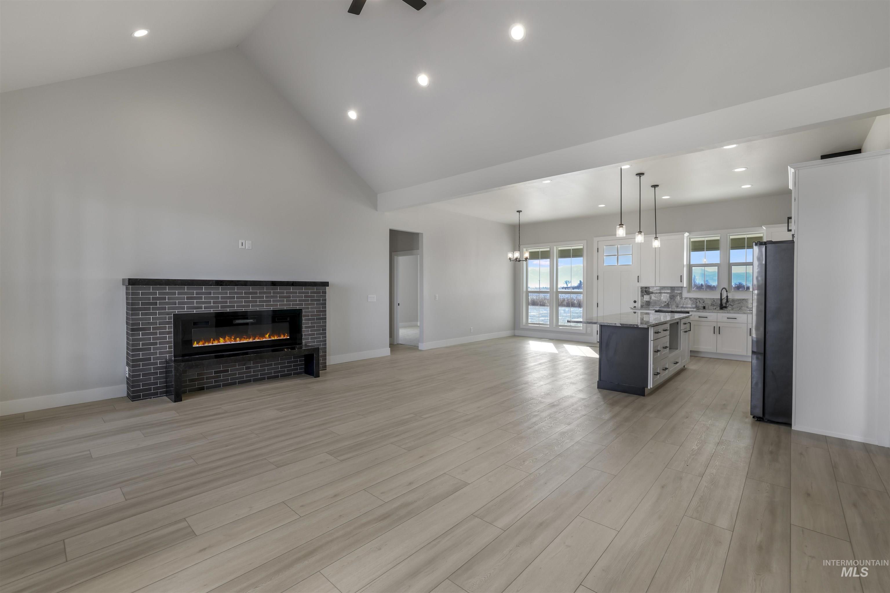 262 Ferdinand Circle, Burley, Idaho 83318, 4 Bedrooms, 3.5 Bathrooms, Residential For Sale, Price $625,000,MLS 98972670