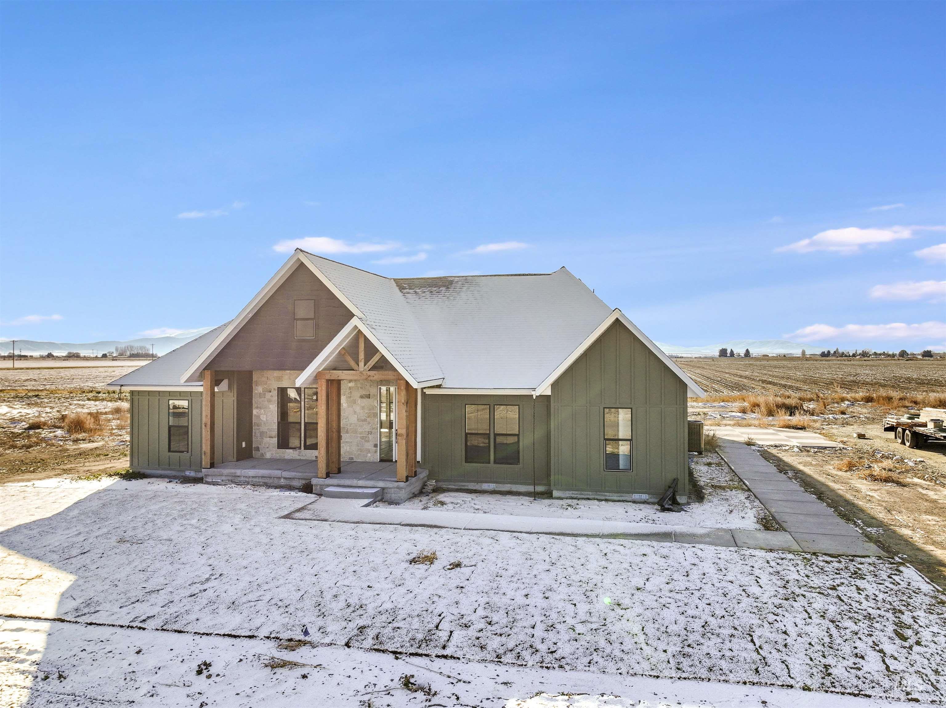 262 Ferdinand Circle, Burley, Idaho 83318, 4 Bedrooms, 3.5 Bathrooms, Residential For Sale, Price $625,000,MLS 98972670