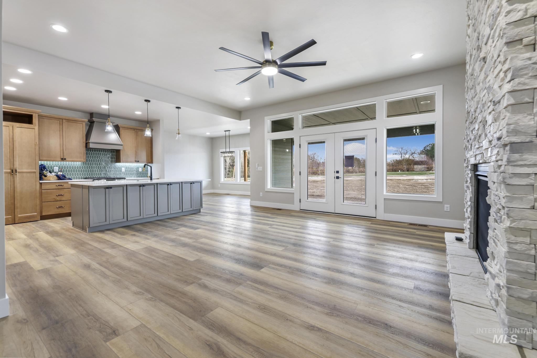 3716 N 3694 E, Kimberly, Idaho 83341, 4 Bedrooms, 2.5 Bathrooms, Residential For Sale, Price $674,900,MLS 98972671