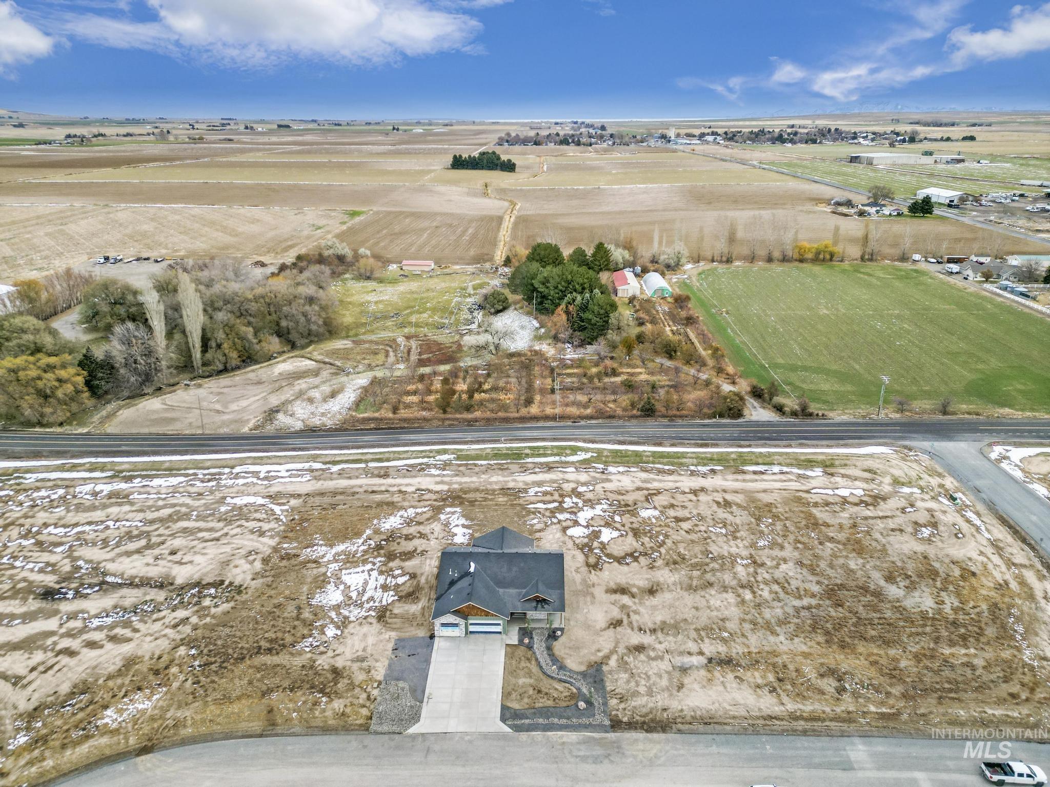 3716 N 3694 E, Kimberly, Idaho 83341, 4 Bedrooms, 2.5 Bathrooms, Residential For Sale, Price $674,900,MLS 98972671