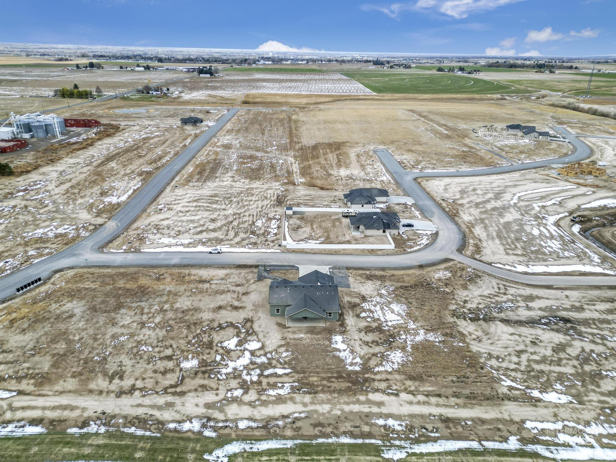 3716 N 3694 E, Kimberly, Idaho 83341, 4 Bedrooms, 2.5 Bathrooms, Residential For Sale, Price $674,900,MLS 98972671