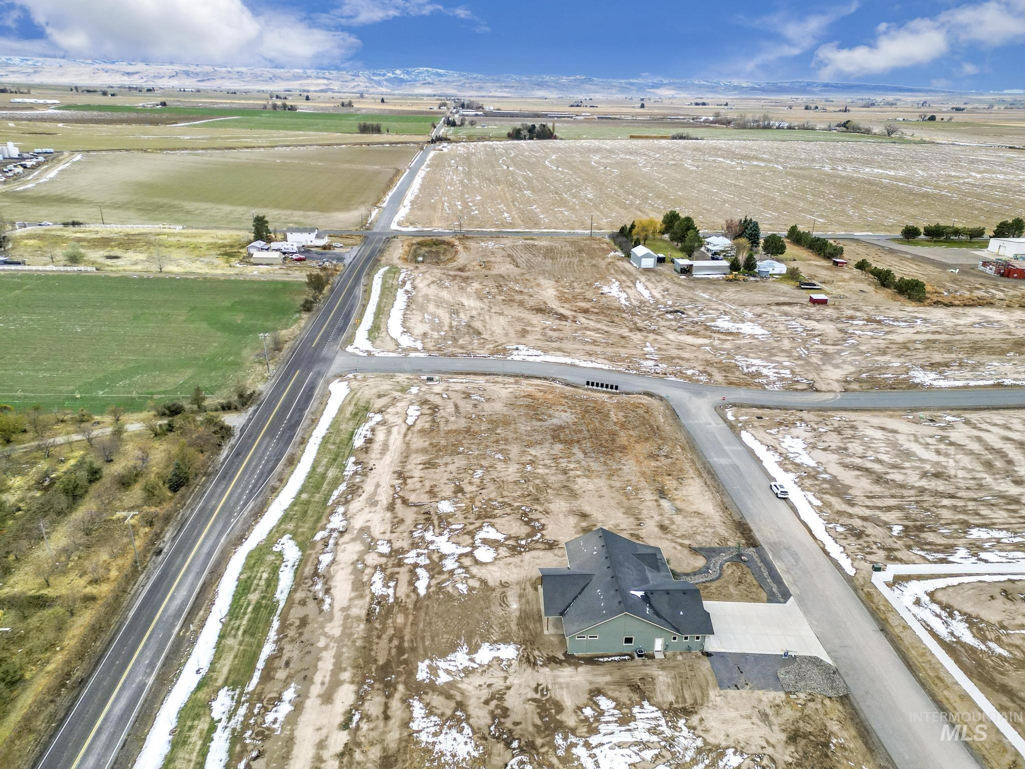 3716 N 3694 E, Kimberly, Idaho 83341, 4 Bedrooms, 2.5 Bathrooms, Residential For Sale, Price $674,900,MLS 98972671