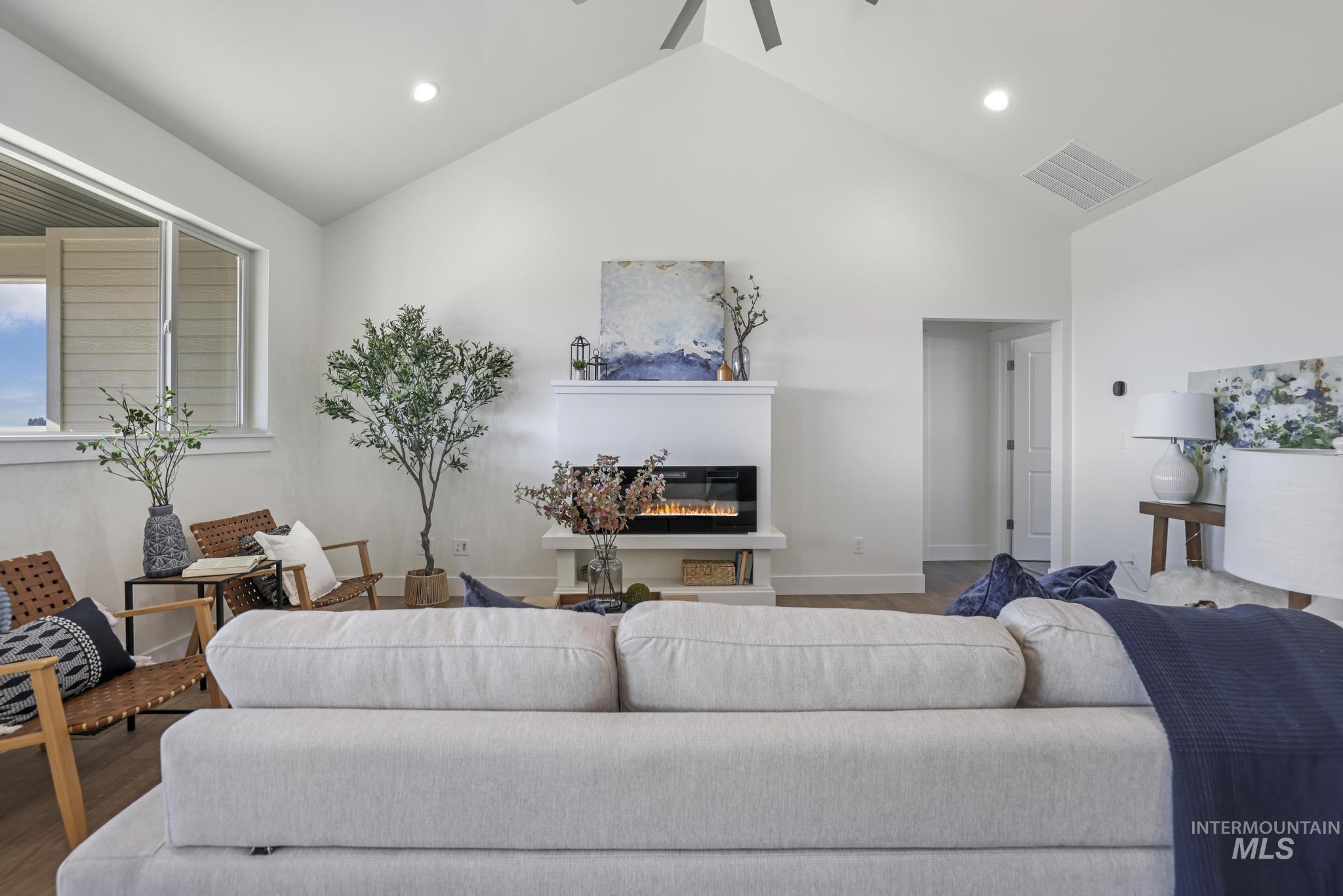 3679 E 3735 N, Kimberly, Idaho 83341, 4 Bedrooms, 2.5 Bathrooms, Residential For Sale, Price $629,900,MLS 98972673