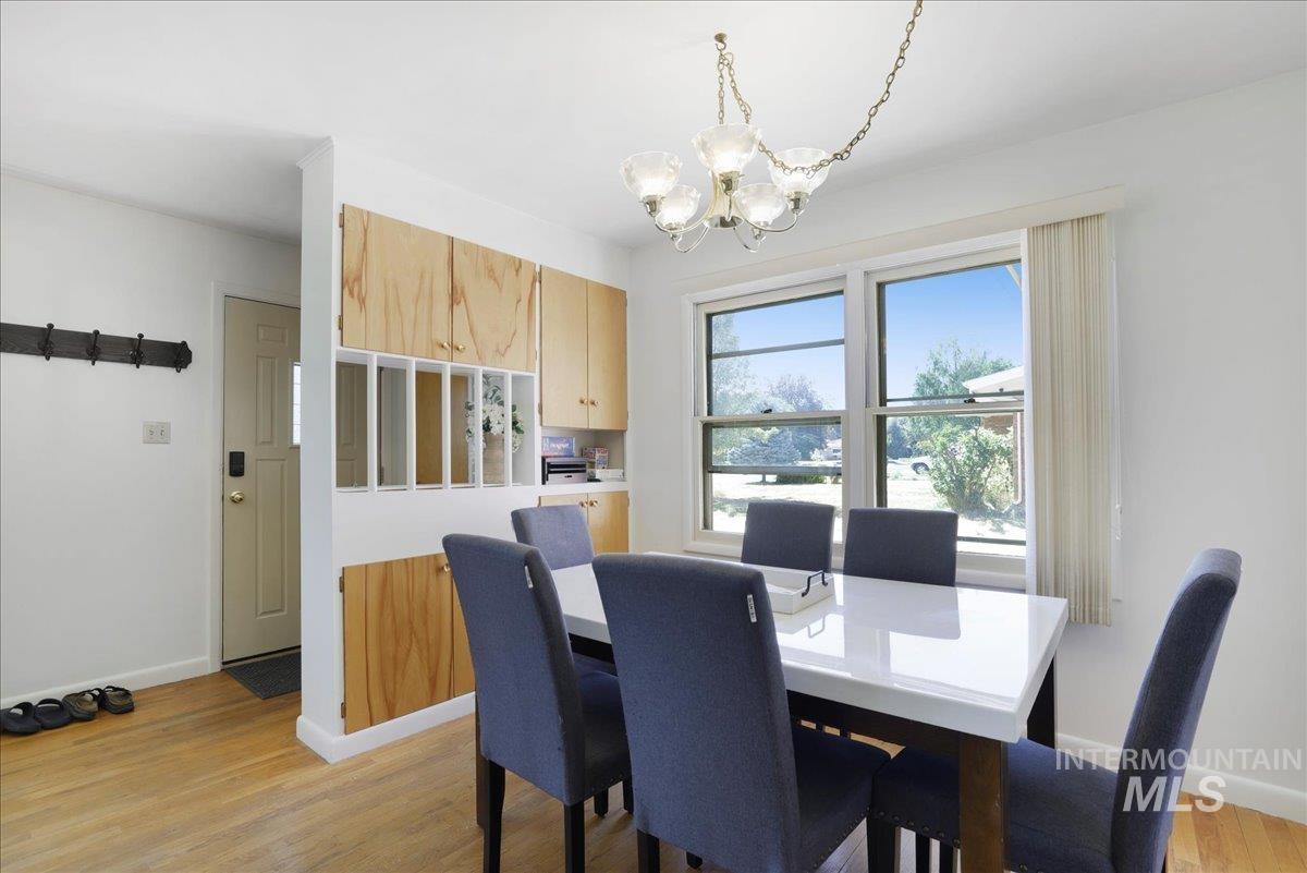 605 Monte Vista Dr, Twin Falls, Idaho 83301, 4 Bedrooms, 2.5 Bathrooms, Residential For Sale, Price $435,000,MLS 98972679