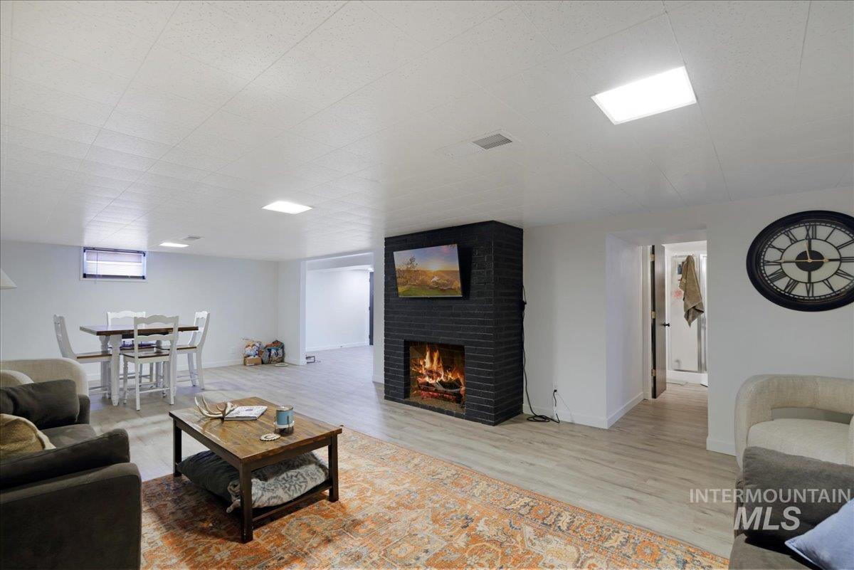 605 Monte Vista Dr, Twin Falls, Idaho 83301, 4 Bedrooms, 2.5 Bathrooms, Residential For Sale, Price $435,000,MLS 98972679