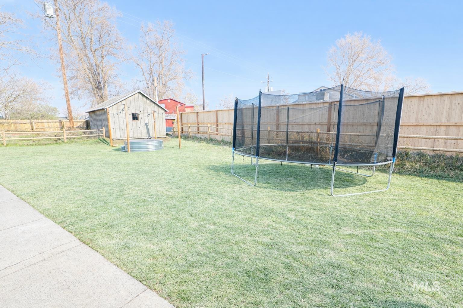 55 S Superior Street, Cambridge, Idaho 83610, 2 Bedrooms, 1 Bathroom, Residential For Sale, Price $250,000,MLS 98972684